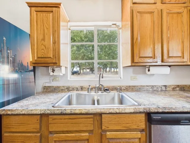 Single Family Residence For Sale in Anderson County , 14889 N State Highway 19, Palestine, Texas 75803, 3 Bedroom, 1 Bathroom, Garage spaces, 1,246 Sqft, built in 1950, mls#21377167, Real Estate Agent in Palestine, Homes For Sale in Anderson county, Homes For Sale in Palestine, Realtor in Palestine Texas, Real Estate Brokerage Independent Realty Texas, Luminita Cordes Realtor