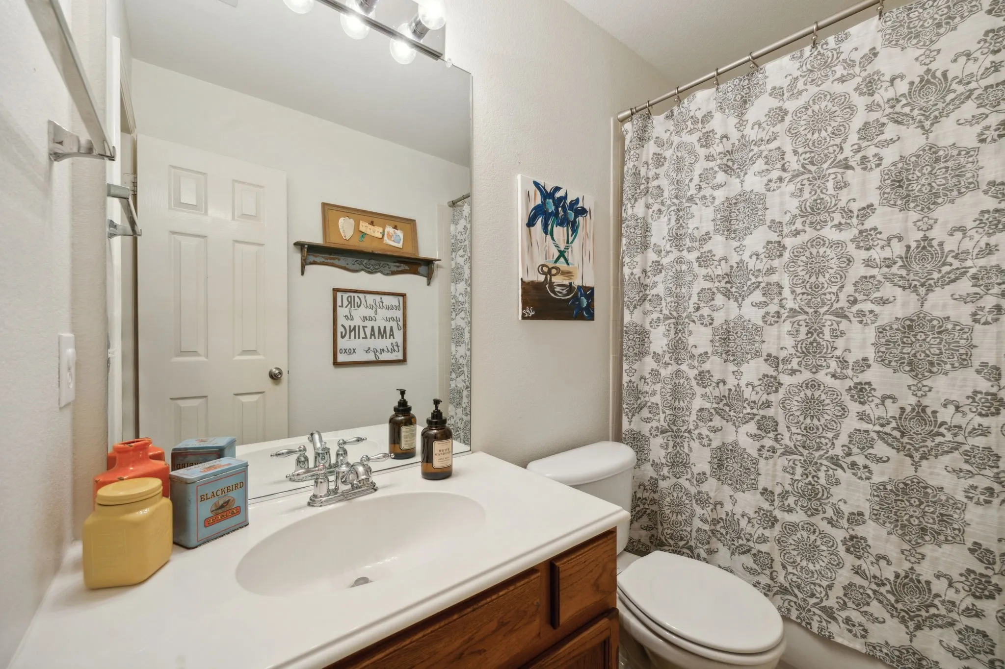 Single Family Residence For Rent in Denton County , 2748 Thorncreek Lane, Fort Worth, Texas 76177, 3 Bedroom, 2 Bathroom, 2 Garage spaces, 1,772 Sqft, built in 2004, mls#21379531, Real Estate Agent in Fort Worth, Homes For Rent in Denton county, Homes For Rent in Fort Worth, Realtor in Fort Worth Texas, Real Estate Brokerage Independent Realty Texas, Luminita Cordes Realtor