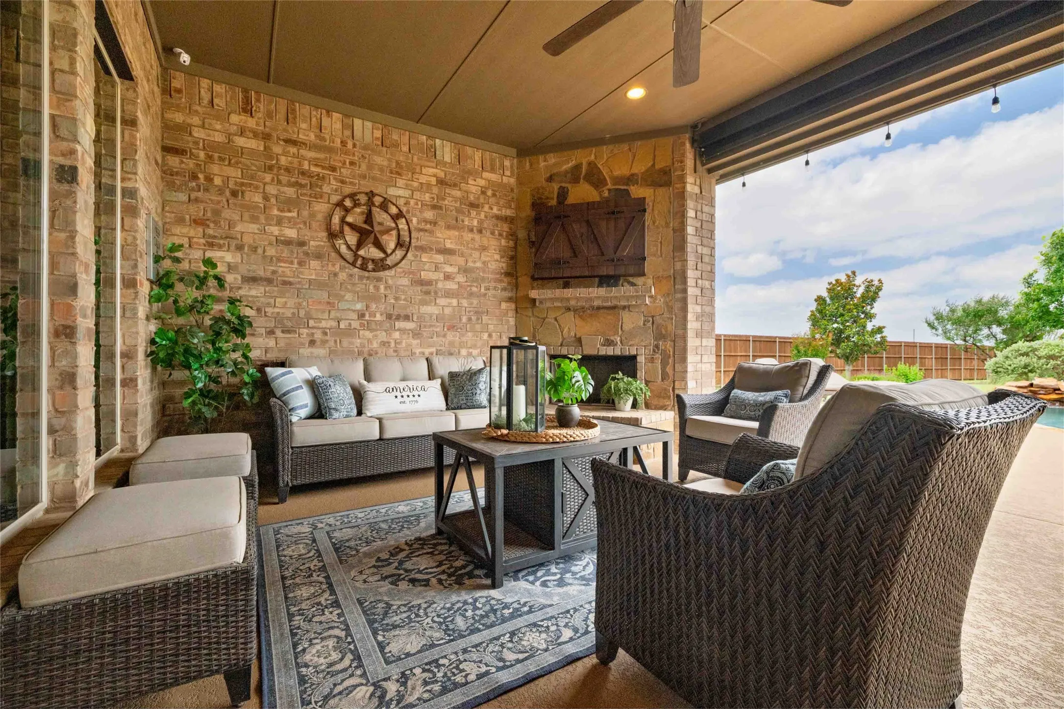 RELAX on the Outdoor covered Patio & Fireplace...