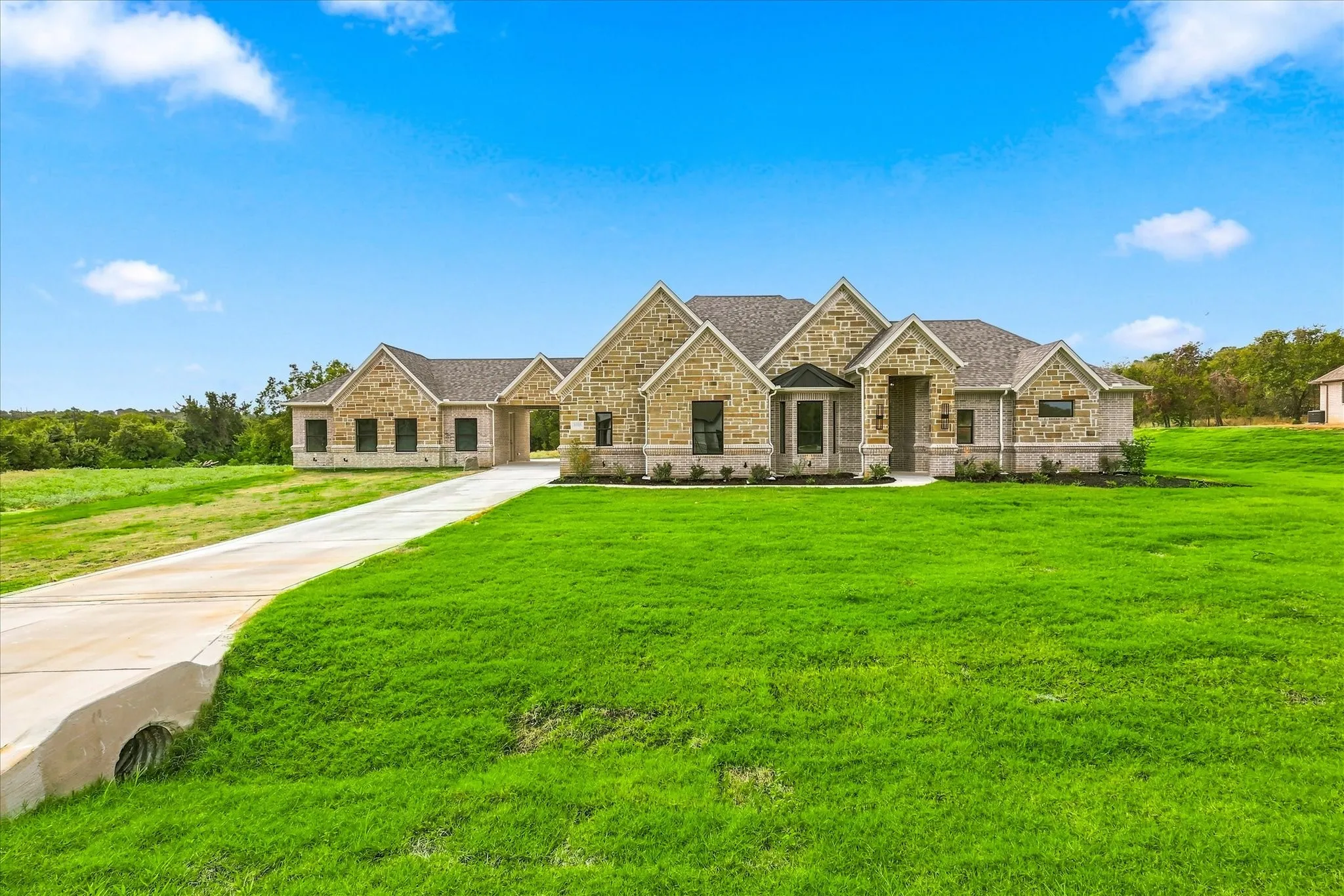 Single Family Residence For Sale in Parker County , 1005 Andy Ranch Court, Azle, Texas 76020, 5 Bedroom, 3 Bathroom, 3 Garage spaces, 2,931 Sqft, built in 2026, mls#21375888, Real Estate Agent in Azle, Homes For Sale in Parker county, Homes For Sale in Azle, Realtor in Azle Texas, Real Estate Brokerage Independent Realty Texas, Luminita Cordes Realtor