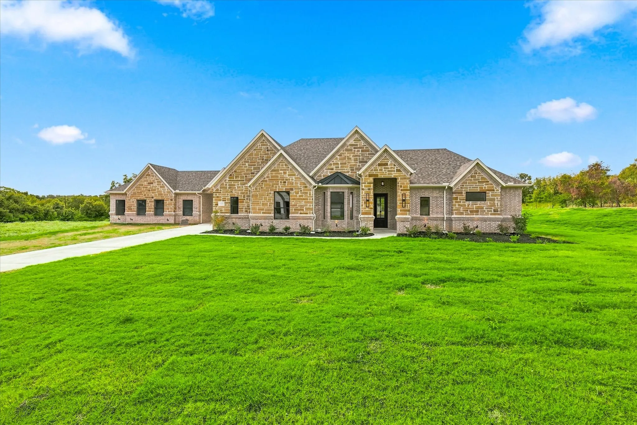 Single Family Residence For Sale in Parker County , 1005 Andy Ranch Court, Azle, Texas 76020, 5 Bedroom, 3 Bathroom, 3 Garage spaces, 2,931 Sqft, built in 2026, mls#21375888, Real Estate Agent in Azle, Homes For Sale in Parker county, Homes For Sale in Azle, Realtor in Azle Texas, Real Estate Brokerage Independent Realty Texas, Luminita Cordes Realtor