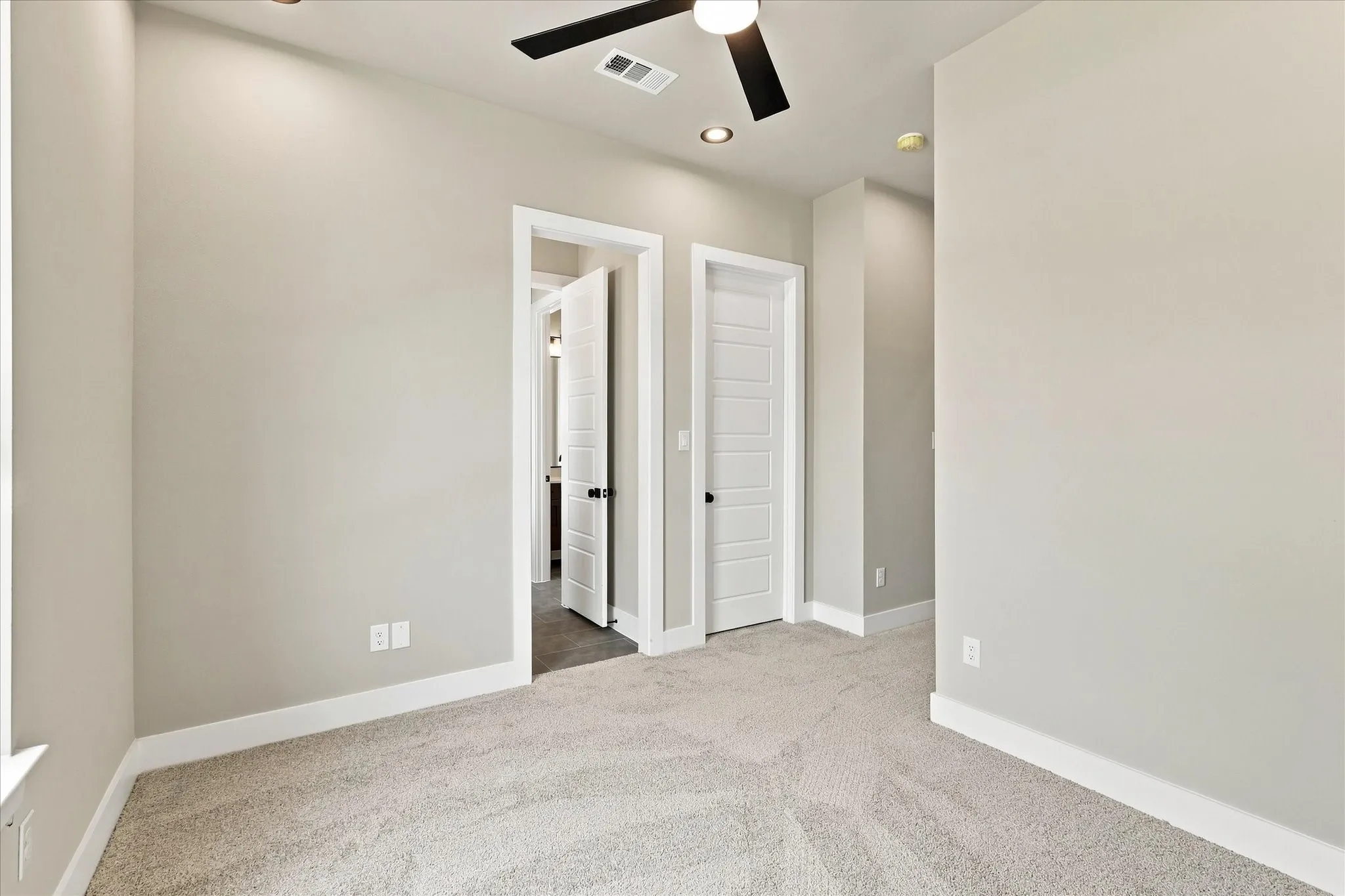 Single Family Residence For Sale in Parker County , 1005 Andy Ranch Court, Azle, Texas 76020, 5 Bedroom, 3 Bathroom, 3 Garage spaces, 2,931 Sqft, built in 2026, mls#21375888, Real Estate Agent in Azle, Homes For Sale in Parker county, Homes For Sale in Azle, Realtor in Azle Texas, Real Estate Brokerage Independent Realty Texas, Luminita Cordes Realtor