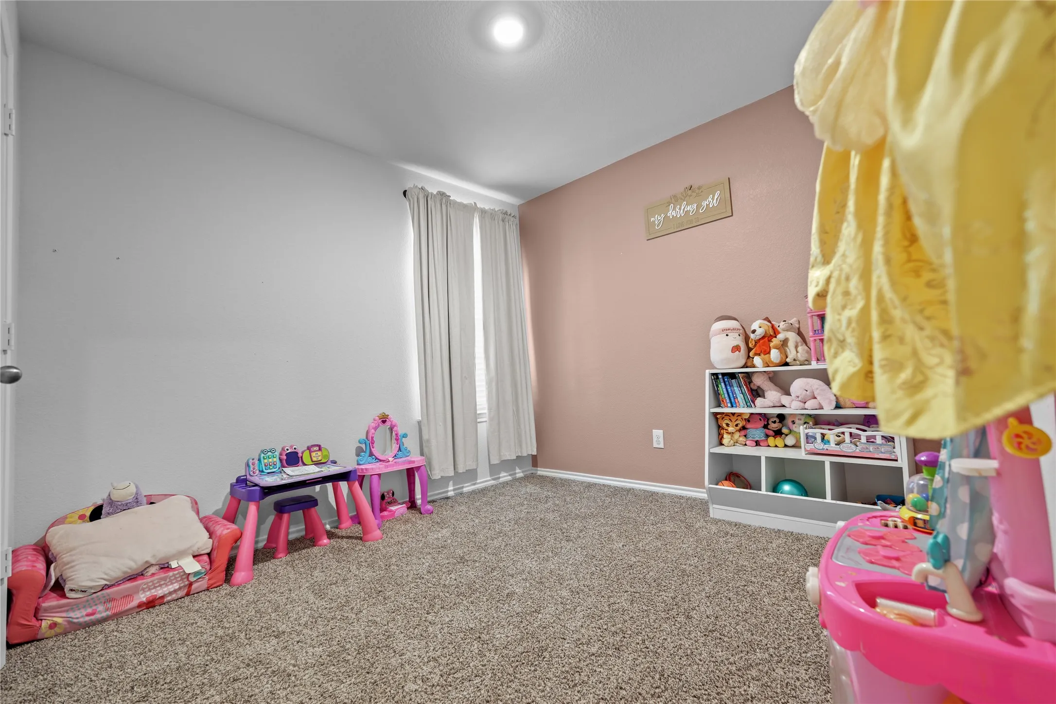 Single Family Residence For Rent in Collin County , 1322 Community Way, Royse City, Texas 75189, 3 Bedroom, 2 Bathroom, 2 Garage spaces, 1,297 Sqft, built in 2021, mls#21379677, Real Estate Agent in Royse City, Homes For Rent in Collin county, Homes For Rent in Royse City, Realtor in Royse City Texas, Real Estate Brokerage Independent Realty Texas, Luminita Cordes Realtor