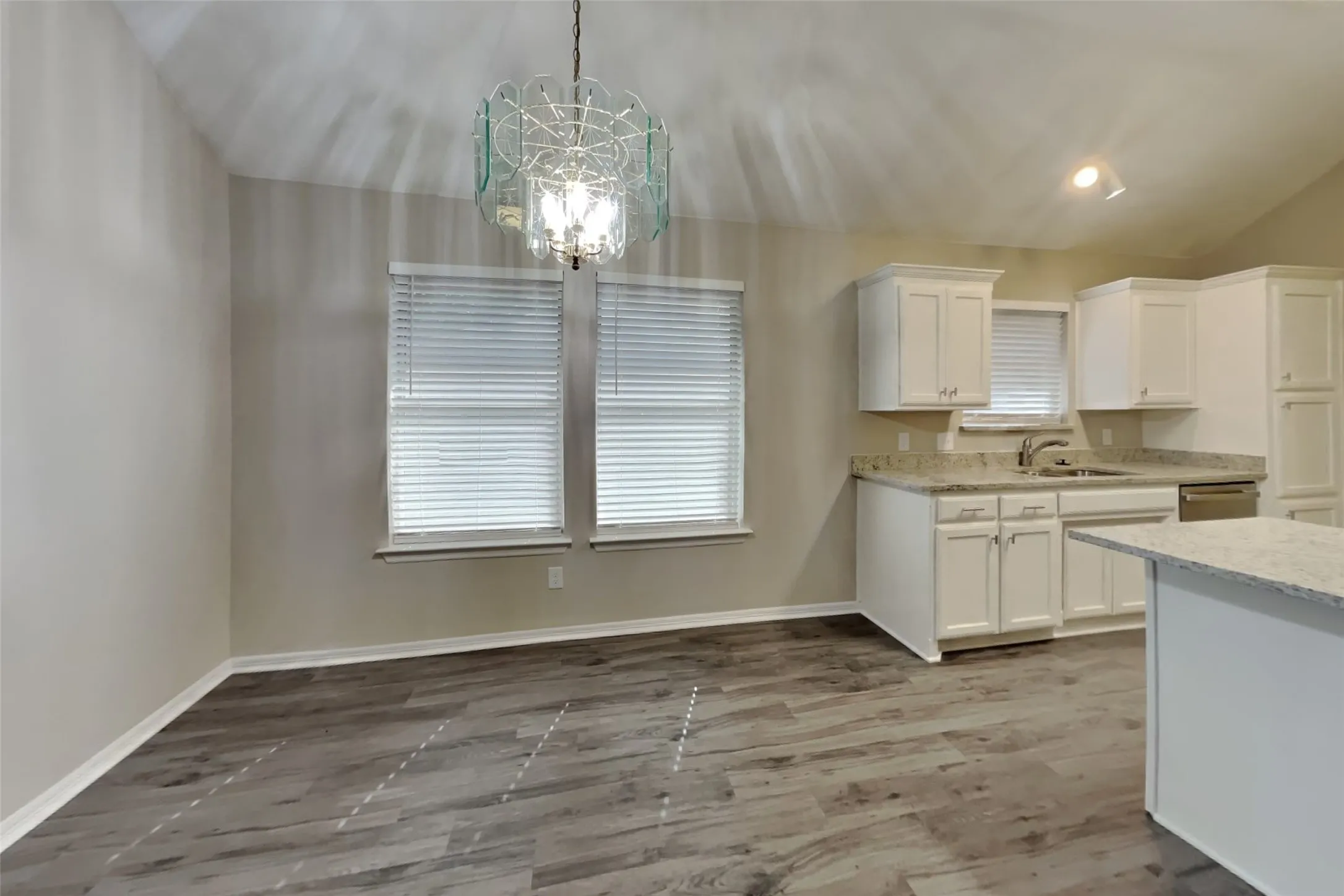 Single Family Residence For Rent in Tarrant County , 1036 Spring Hill Drive, Saginaw, Texas 76179, 3 Bedroom, 2 Bathroom, 2 Garage spaces, 1,624 Sqft, built in 1996, mls#21379681, Real Estate Agent in Saginaw, Homes For Rent in Tarrant county, Homes For Rent in Saginaw, Realtor in Saginaw Texas, Real Estate Brokerage Independent Realty Texas, Luminita Cordes Realtor