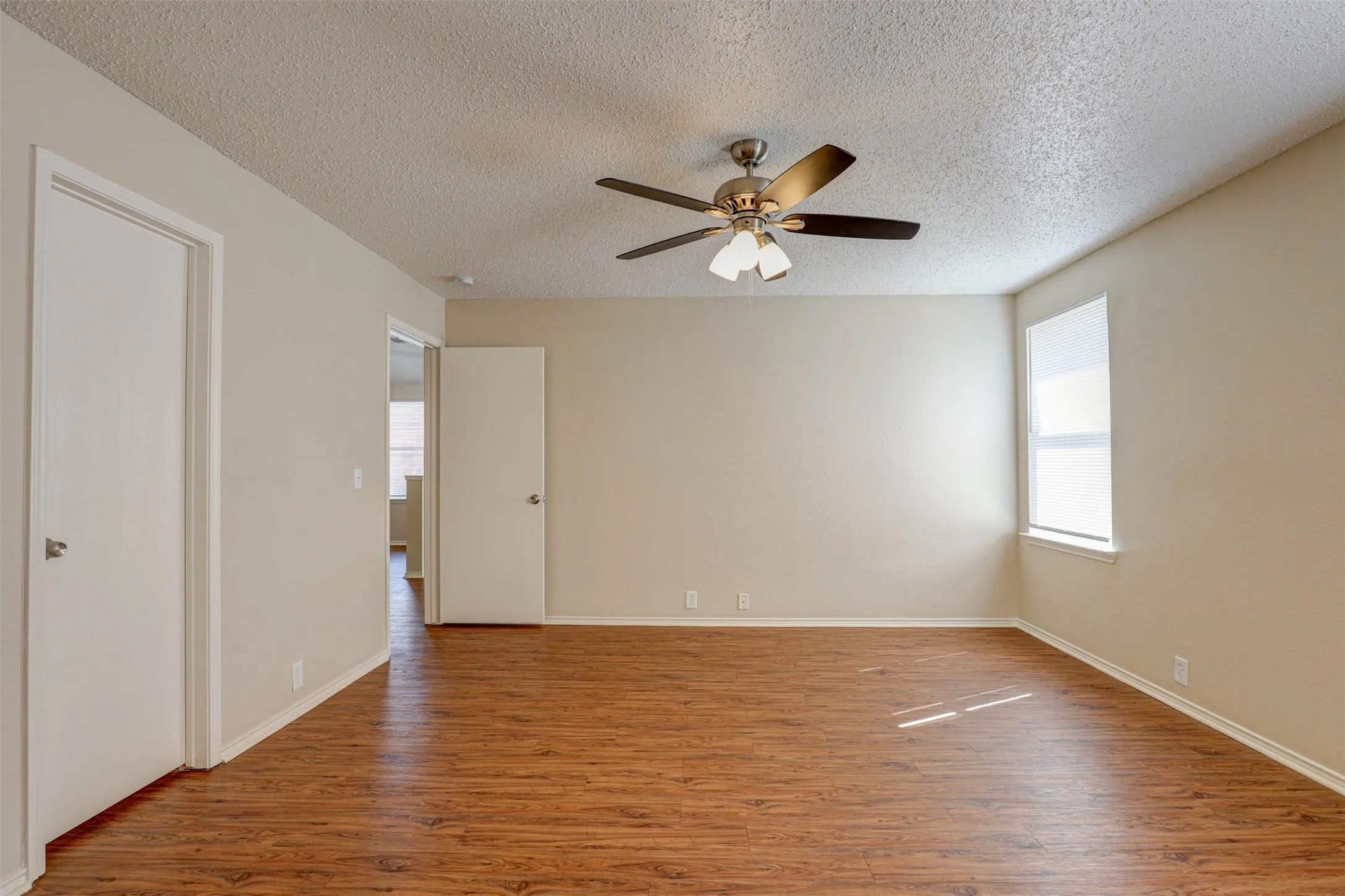 Single Family Residence For Sale in Dallas County , 1815 Citadel Drive, Glenn Heights, Texas 75154, 3 Bedroom, 2 Bathroom, 2 Garage spaces, 1,851 Sqft, built in 2001, mls#21379577, Real Estate Agent in Glenn Heights, Homes For Sale in Dallas county, Homes For Sale in Glenn Heights, Realtor in Glenn Heights Texas, Real Estate Brokerage Independent Realty Texas, Luminita Cordes Realtor