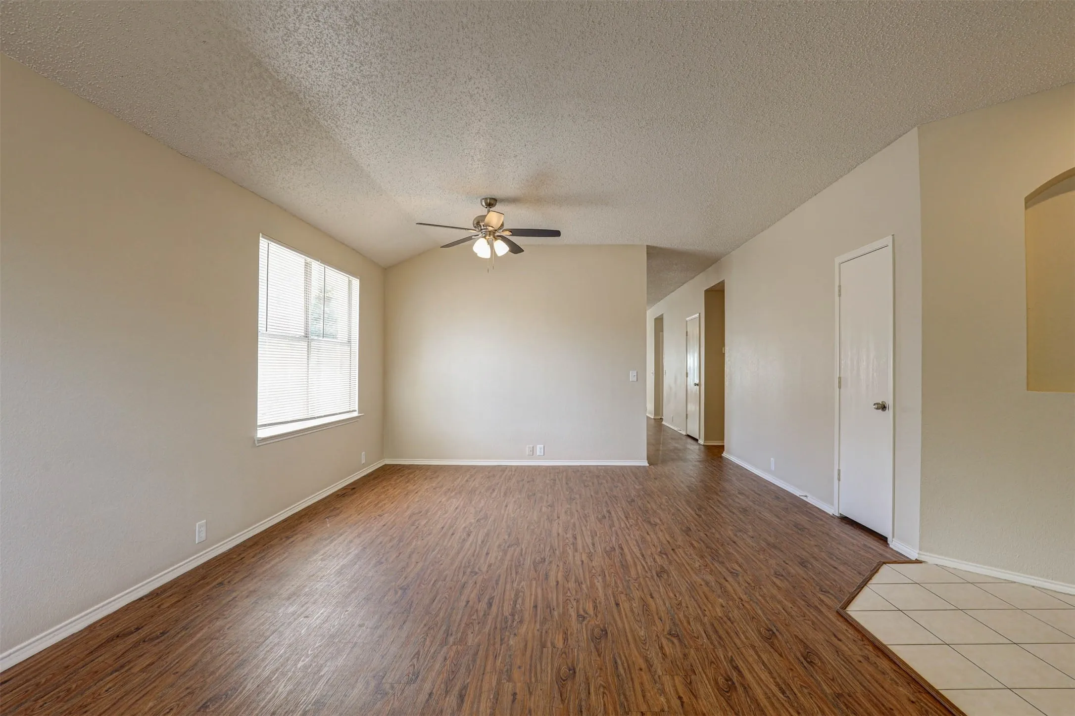 Single Family Residence For Sale in Dallas County , 1815 Citadel Drive, Glenn Heights, Texas 75154, 3 Bedroom, 2 Bathroom, 2 Garage spaces, 1,851 Sqft, built in 2001, mls#21379577, Real Estate Agent in Glenn Heights, Homes For Sale in Dallas county, Homes For Sale in Glenn Heights, Realtor in Glenn Heights Texas, Real Estate Brokerage Independent Realty Texas, Luminita Cordes Realtor
