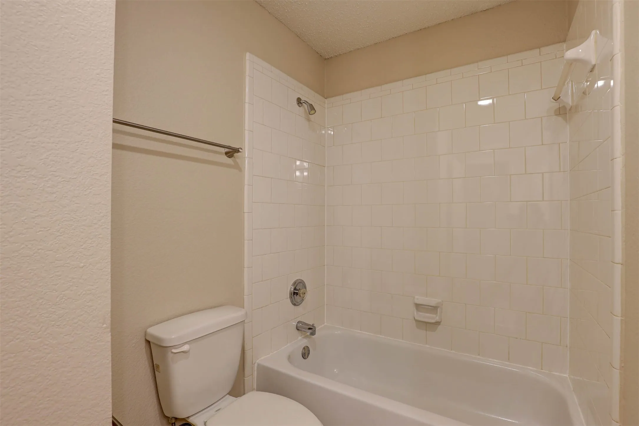 Single Family Residence For Sale in Dallas County , 1815 Citadel Drive, Glenn Heights, Texas 75154, 3 Bedroom, 2 Bathroom, 2 Garage spaces, 1,851 Sqft, built in 2001, mls#21379577, Real Estate Agent in Glenn Heights, Homes For Sale in Dallas county, Homes For Sale in Glenn Heights, Realtor in Glenn Heights Texas, Real Estate Brokerage Independent Realty Texas, Luminita Cordes Realtor