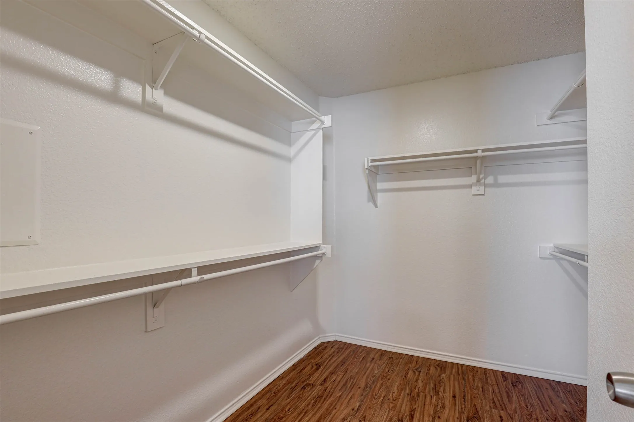 Single Family Residence For Sale in Dallas County , 1815 Citadel Drive, Glenn Heights, Texas 75154, 3 Bedroom, 2 Bathroom, 2 Garage spaces, 1,851 Sqft, built in 2001, mls#21379577, Real Estate Agent in Glenn Heights, Homes For Sale in Dallas county, Homes For Sale in Glenn Heights, Realtor in Glenn Heights Texas, Real Estate Brokerage Independent Realty Texas, Luminita Cordes Realtor