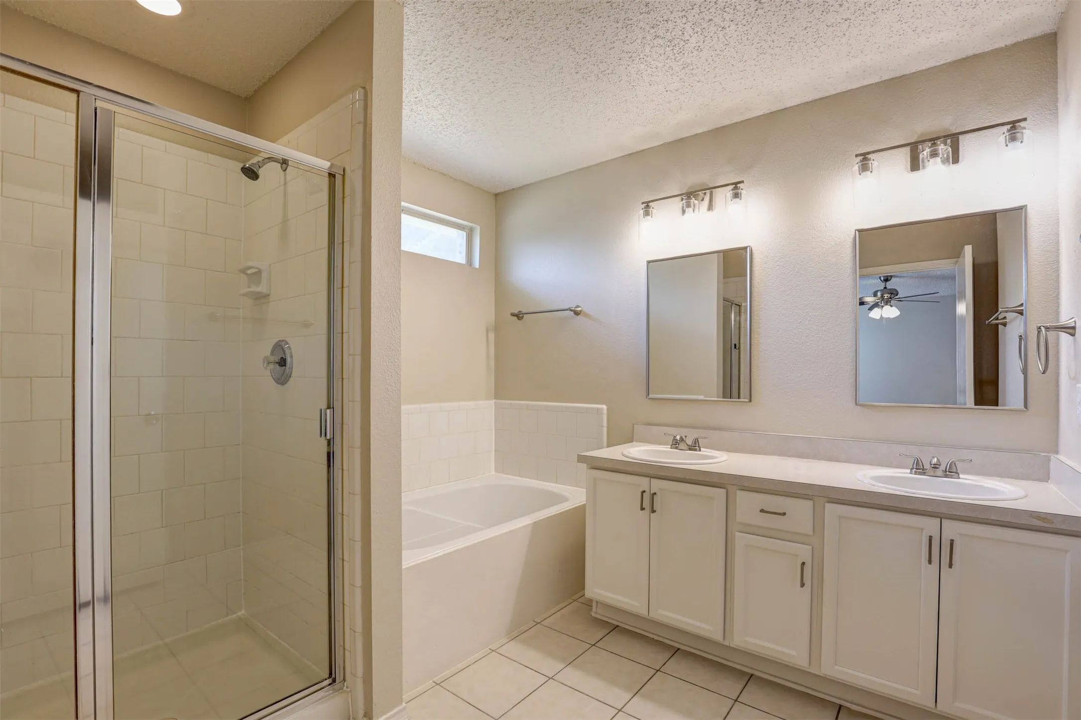 Single Family Residence For Sale in Dallas County , 1815 Citadel Drive, Glenn Heights, Texas 75154, 3 Bedroom, 2 Bathroom, 2 Garage spaces, 1,851 Sqft, built in 2001, mls#21379577, Real Estate Agent in Glenn Heights, Homes For Sale in Dallas county, Homes For Sale in Glenn Heights, Realtor in Glenn Heights Texas, Real Estate Brokerage Independent Realty Texas, Luminita Cordes Realtor