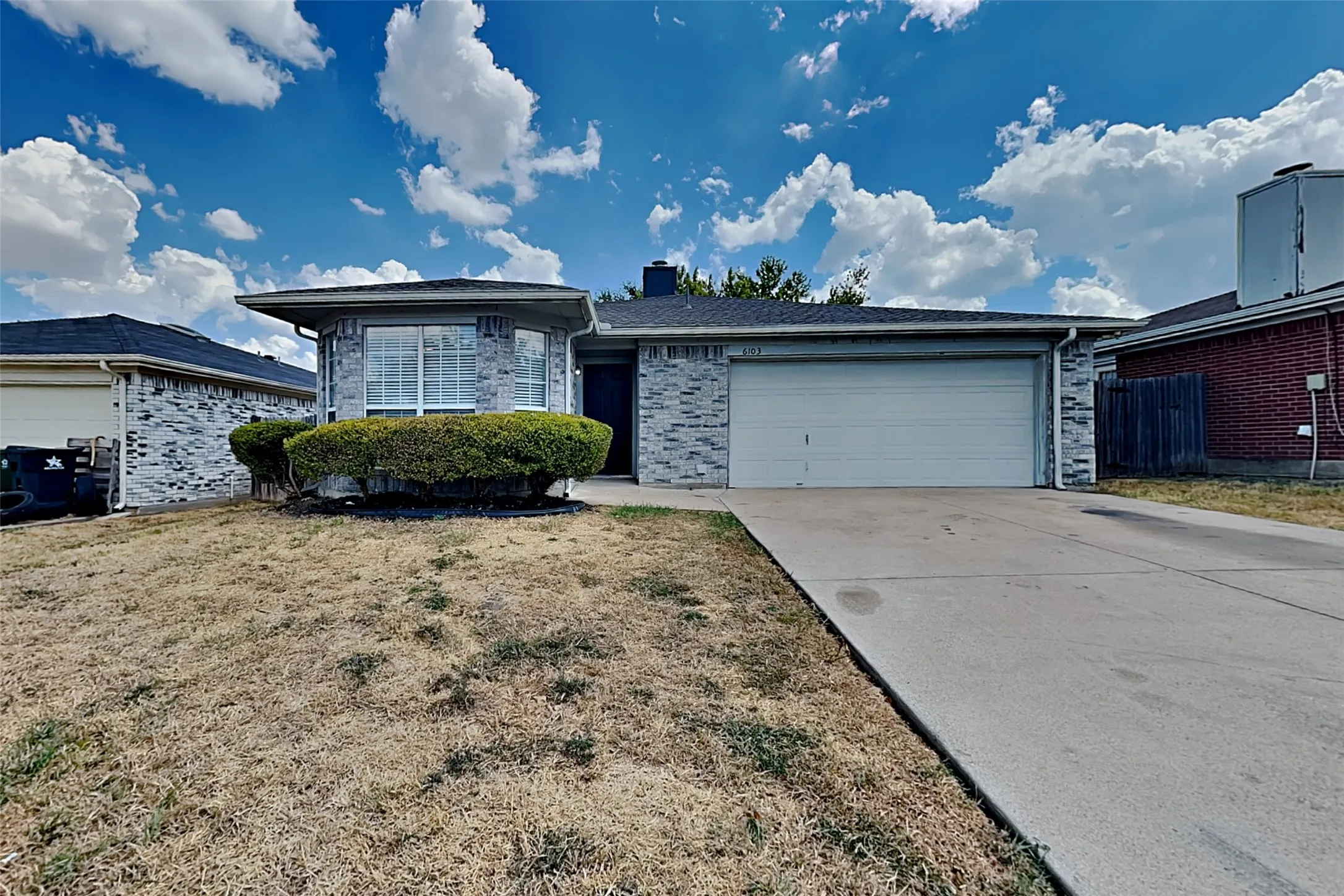 Single Family Residence For Rent in Tarrant County , 6103 King William Drive, Arlington, Texas 76018, 3 Bedroom, 2 Bathroom, 2 Garage spaces, 1,344 Sqft, built in 1995, mls#21379686, Real Estate Agent in Arlington, Homes For Rent in Tarrant county, Homes For Rent in Arlington, Realtor in Arlington Texas, Real Estate Brokerage Independent Realty Texas, Luminita Cordes Realtor