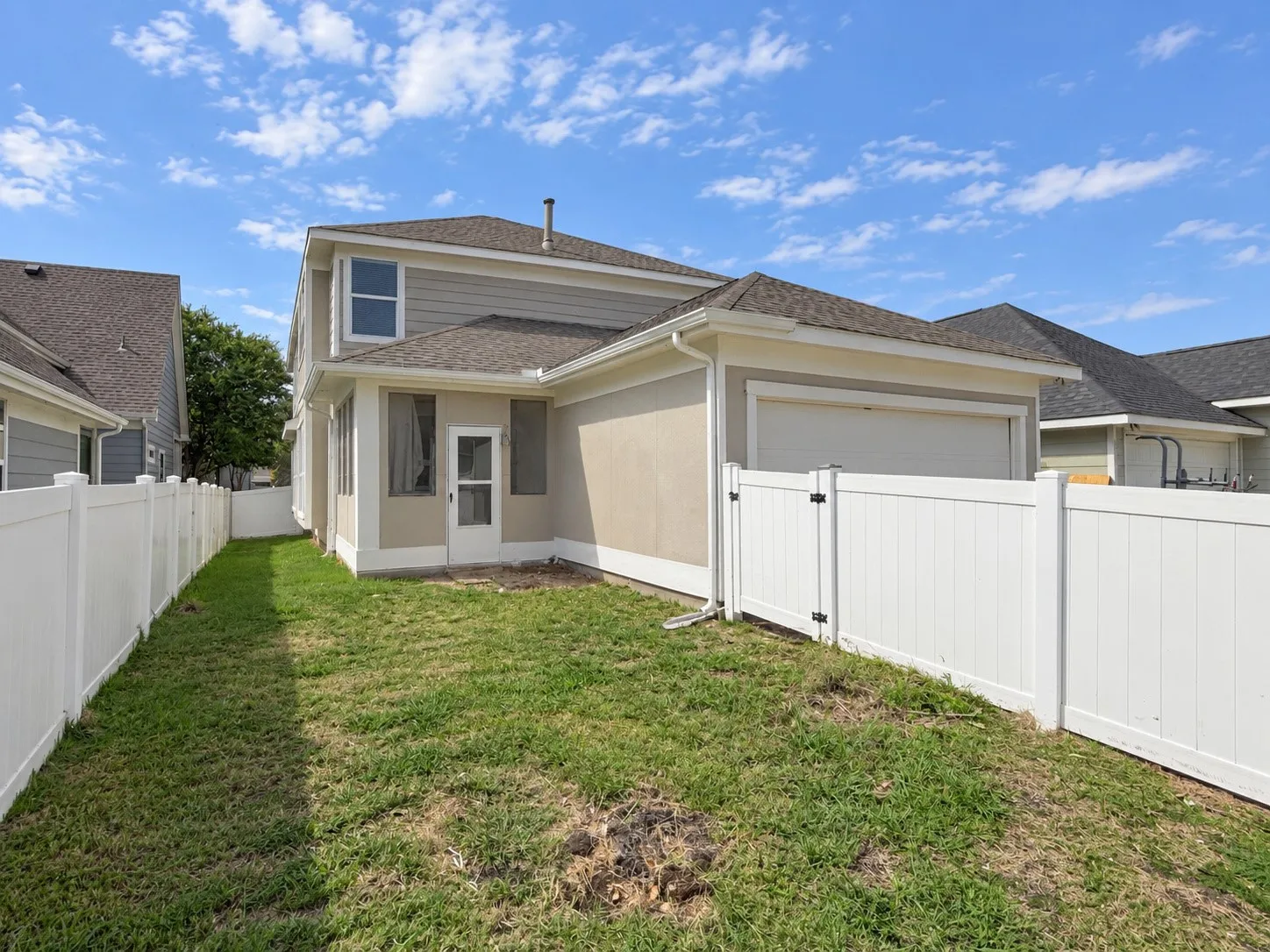 Single Family Residence For Rent in Denton County , 1911 Plantation Parkway, Savannah, Texas 76227, 4 Bedroom, 3 Bathroom, 2 Garage spaces, 2,640 Sqft, built in 2005, mls#21379688, Real Estate Agent in Savannah, Homes For Rent in Denton county, Homes For Rent in Savannah, Realtor in Savannah Texas, Real Estate Brokerage Independent Realty Texas, Luminita Cordes Realtor