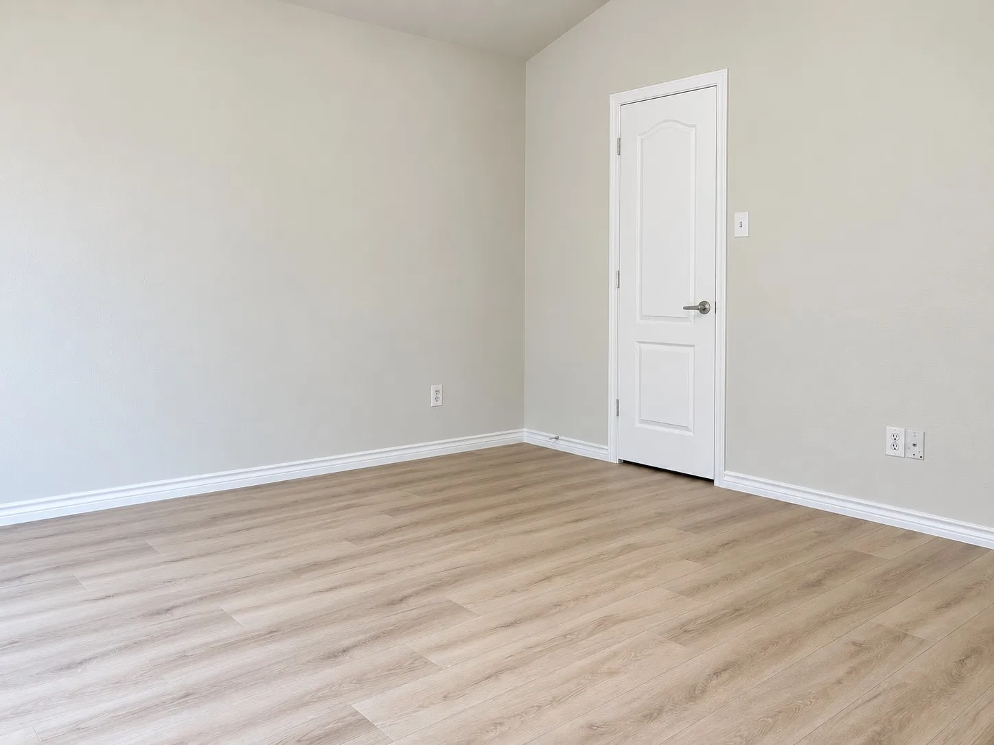 Single Family Residence For Rent in Denton County , 1911 Plantation Parkway, Savannah, Texas 76227, 4 Bedroom, 3 Bathroom, 2 Garage spaces, 2,640 Sqft, built in 2005, mls#21379688, Real Estate Agent in Savannah, Homes For Rent in Denton county, Homes For Rent in Savannah, Realtor in Savannah Texas, Real Estate Brokerage Independent Realty Texas, Luminita Cordes Realtor