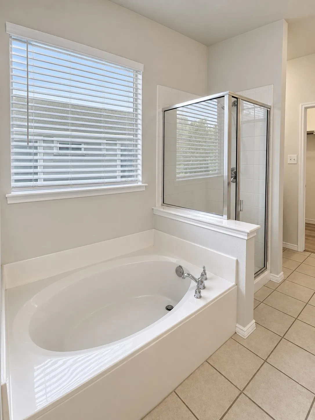 Single Family Residence For Rent in Denton County , 1911 Plantation Parkway, Savannah, Texas 76227, 4 Bedroom, 3 Bathroom, 2 Garage spaces, 2,640 Sqft, built in 2005, mls#21379688, Real Estate Agent in Savannah, Homes For Rent in Denton county, Homes For Rent in Savannah, Realtor in Savannah Texas, Real Estate Brokerage Independent Realty Texas, Luminita Cordes Realtor