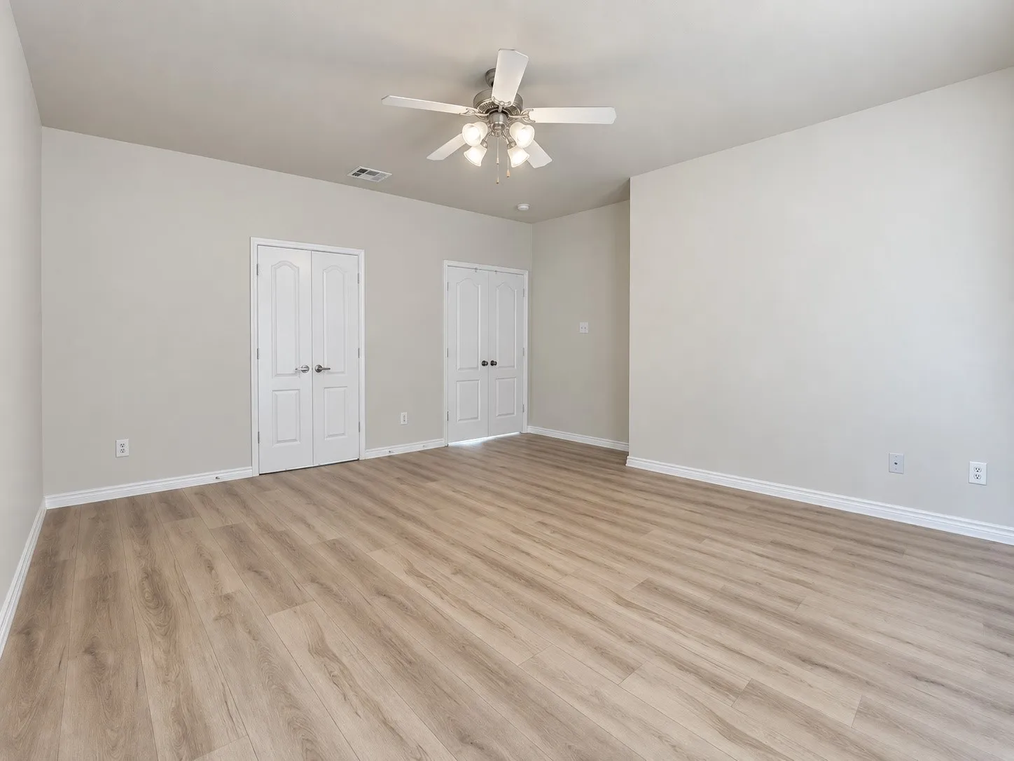 Single Family Residence For Rent in Denton County , 1911 Plantation Parkway, Savannah, Texas 76227, 4 Bedroom, 3 Bathroom, 2 Garage spaces, 2,640 Sqft, built in 2005, mls#21379688, Real Estate Agent in Savannah, Homes For Rent in Denton county, Homes For Rent in Savannah, Realtor in Savannah Texas, Real Estate Brokerage Independent Realty Texas, Luminita Cordes Realtor