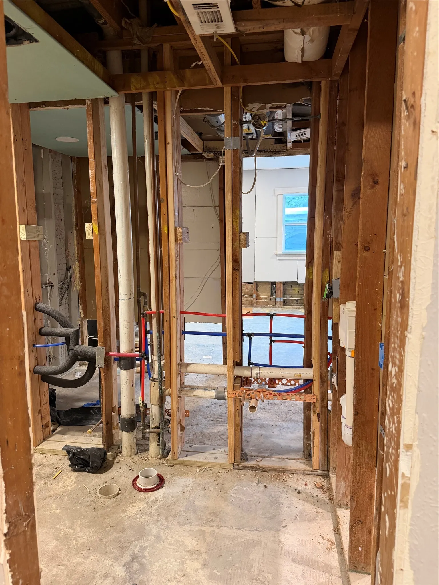 Condominium For Sale in Dallas County , 6011 Danbury Lane 105, Dallas, Texas 75206, 2 Bedroom, 2 Bathroom, Garage spaces, 955 Sqft, built in 1970, mls#21379680, Real Estate Agent in Dallas, Homes For Sale in Dallas county, Homes For Sale in Dallas, Realtor in Dallas Texas, Real Estate Brokerage Independent Realty Texas, Luminita Cordes Realtor