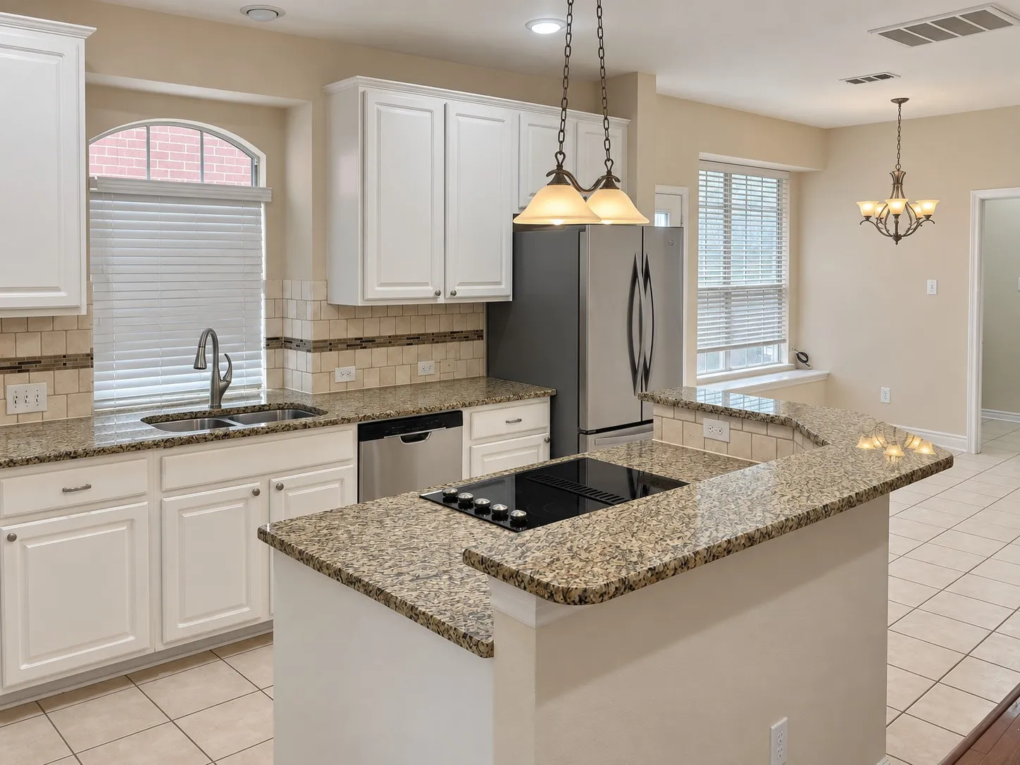 Single Family Residence For Rent in Dallas County , 8723 Stonecrest Drive, Irving, Texas 75063, 3 Bedroom, 3 Bathroom, 2 Garage spaces, 2,160 Sqft, built in 1995, mls#21379690, Real Estate Agent in Irving, Homes For Rent in Dallas county, Homes For Rent in Irving, Realtor in Irving Texas, Real Estate Brokerage Independent Realty Texas, Luminita Cordes Realtor