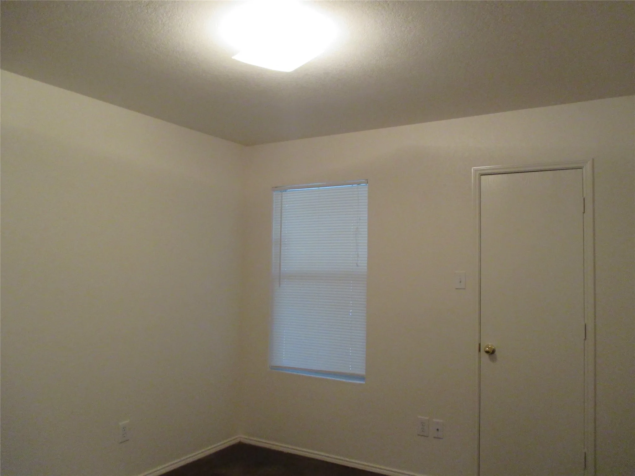 Single Family Residence For Sale in Tarrant County , 719 Hallvale Drive, White Settlement, Texas 76108, 4 Bedroom, 2 Bathroom, 2 Garage spaces, 1,610 Sqft, built in 2006, mls#21378010, Real Estate Agent in White Settlement, Homes For Sale in Tarrant county, Homes For Sale in White Settlement, Realtor in White Settlement Texas, Real Estate Brokerage Independent Realty Texas, Luminita Cordes Realtor