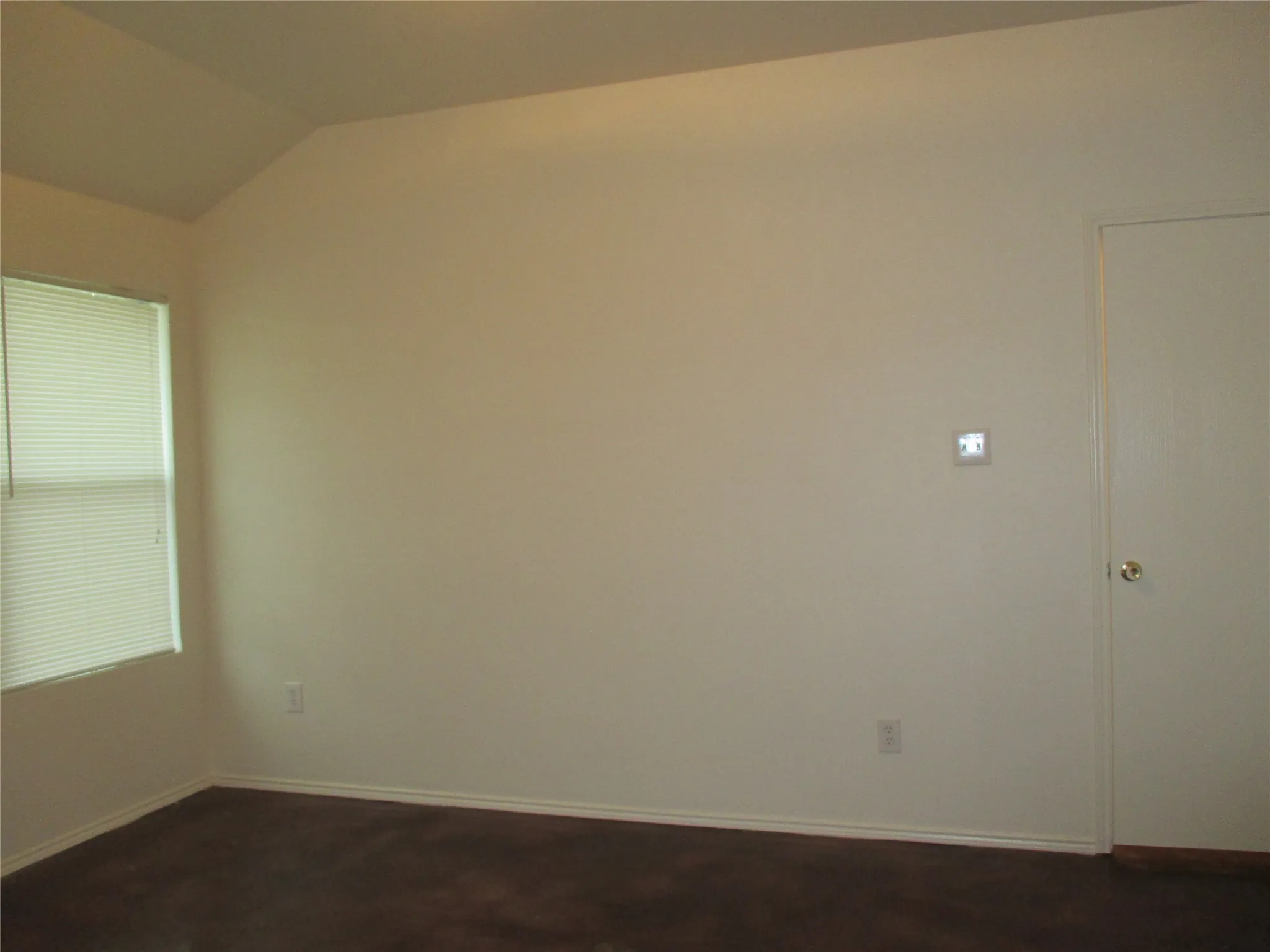 Single Family Residence For Sale in Tarrant County , 719 Hallvale Drive, White Settlement, Texas 76108, 4 Bedroom, 2 Bathroom, 2 Garage spaces, 1,610 Sqft, built in 2006, mls#21378010, Real Estate Agent in White Settlement, Homes For Sale in Tarrant county, Homes For Sale in White Settlement, Realtor in White Settlement Texas, Real Estate Brokerage Independent Realty Texas, Luminita Cordes Realtor