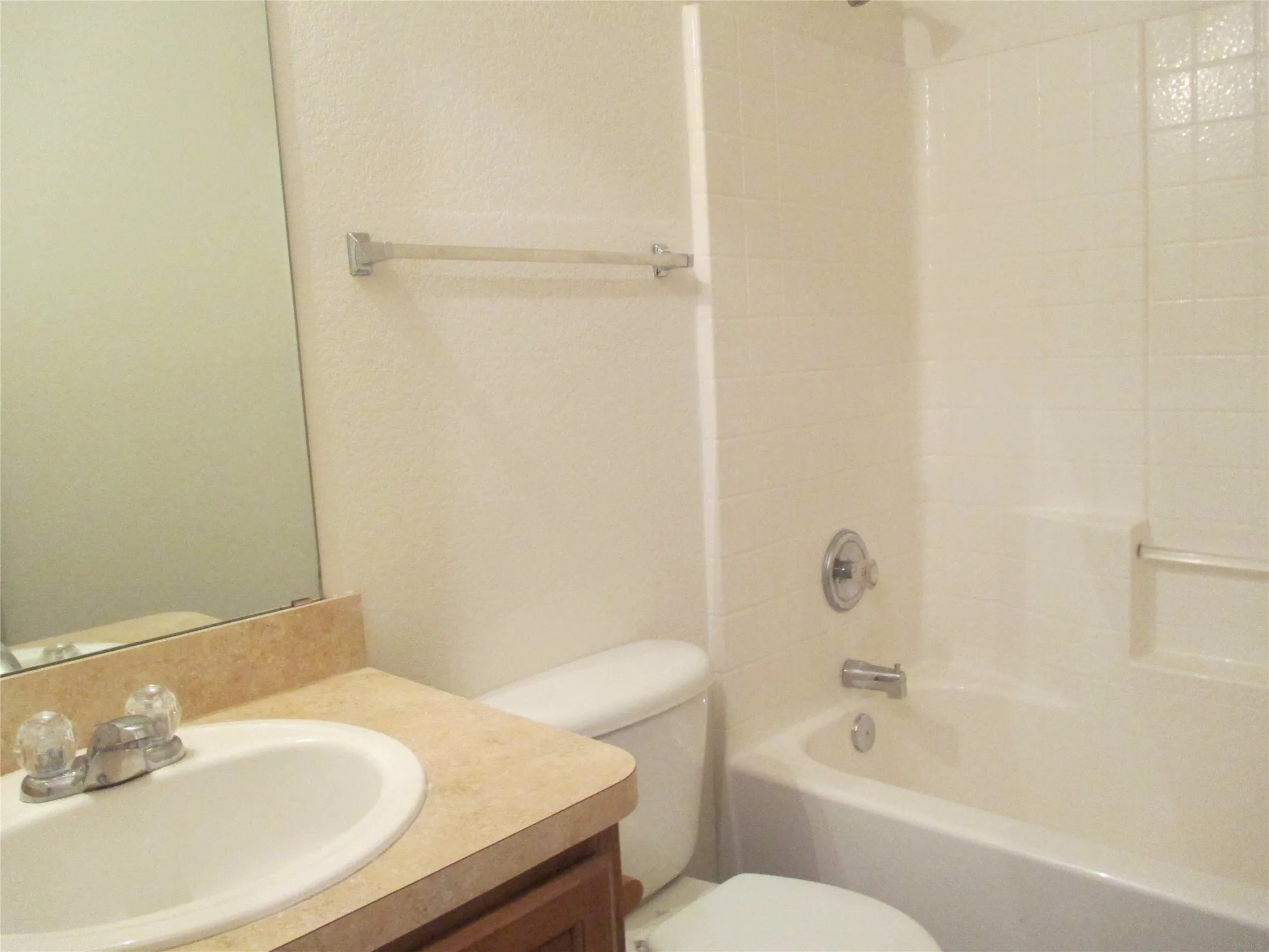 Single Family Residence For Sale in Tarrant County , 719 Hallvale Drive, White Settlement, Texas 76108, 4 Bedroom, 2 Bathroom, 2 Garage spaces, 1,610 Sqft, built in 2006, mls#21378010, Real Estate Agent in White Settlement, Homes For Sale in Tarrant county, Homes For Sale in White Settlement, Realtor in White Settlement Texas, Real Estate Brokerage Independent Realty Texas, Luminita Cordes Realtor