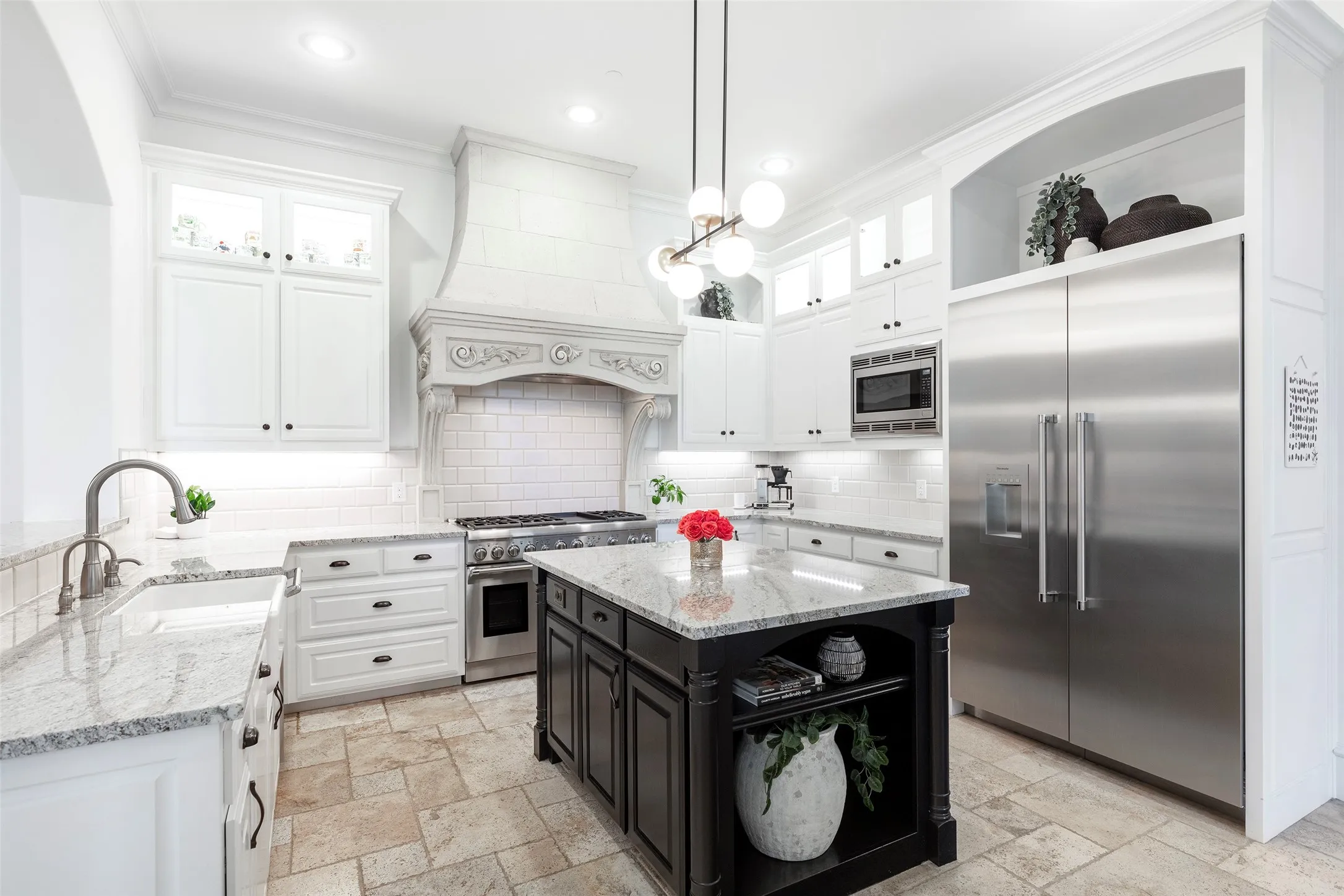 Single Family Residence For Sale in Collin County , 6800 Dalmatia Drive, Mc Kinney, Texas 75072, 4 Bedroom, 4 Bathroom, 2 Garage spaces, 3,071 Sqft, built in 2015, mls#21375487, Real Estate Agent in Mc Kinney, Homes For Sale in Collin county, Homes For Sale in Mc Kinney, Realtor in Mc Kinney Texas, Real Estate Brokerage Independent Realty Texas, Luminita Cordes Realtor