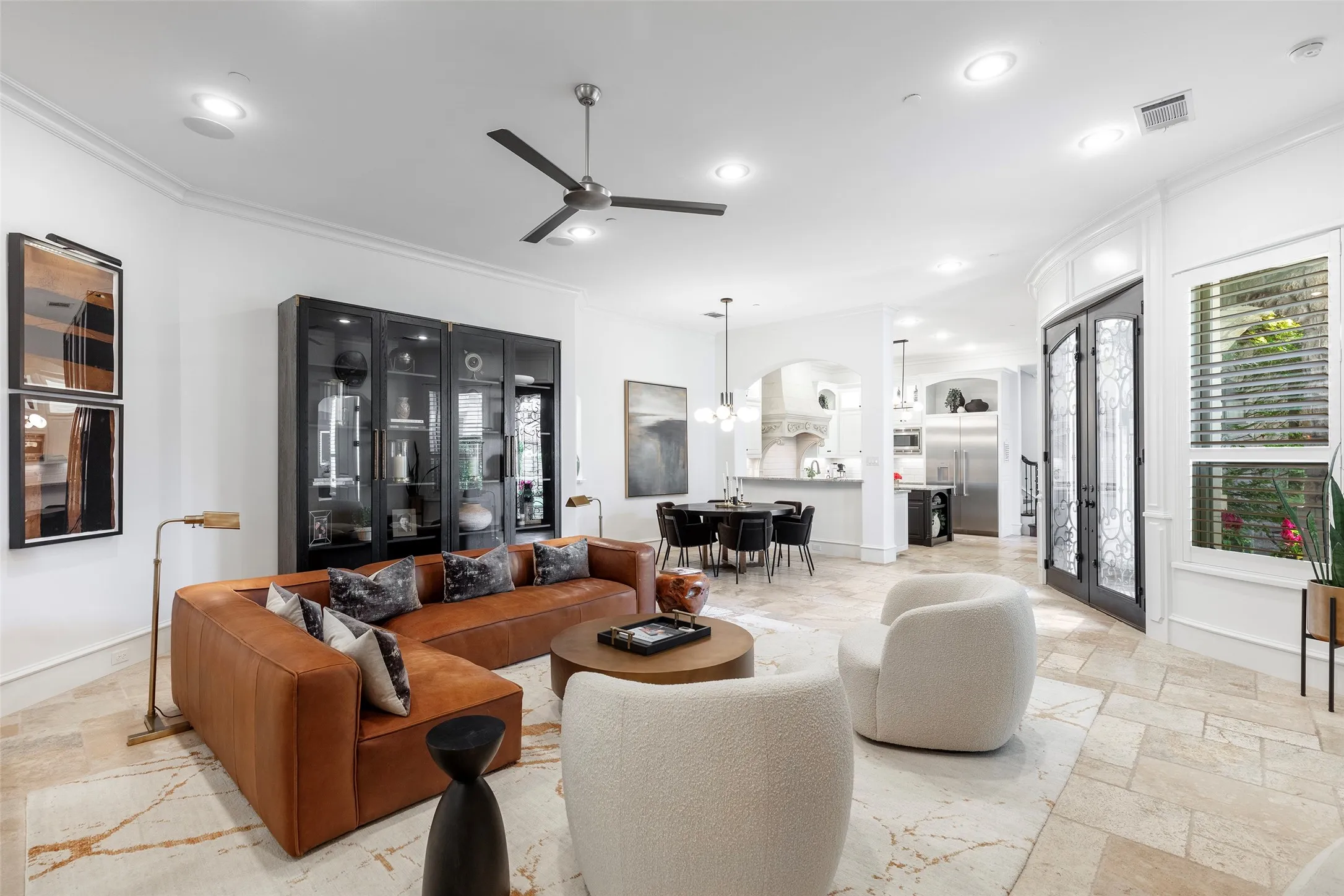 Single Family Residence For Sale in Collin County , 6800 Dalmatia Drive, Mc Kinney, Texas 75072, 4 Bedroom, 4 Bathroom, 2 Garage spaces, 3,071 Sqft, built in 2015, mls#21375487, Real Estate Agent in Mc Kinney, Homes For Sale in Collin county, Homes For Sale in Mc Kinney, Realtor in Mc Kinney Texas, Real Estate Brokerage Independent Realty Texas, Luminita Cordes Realtor