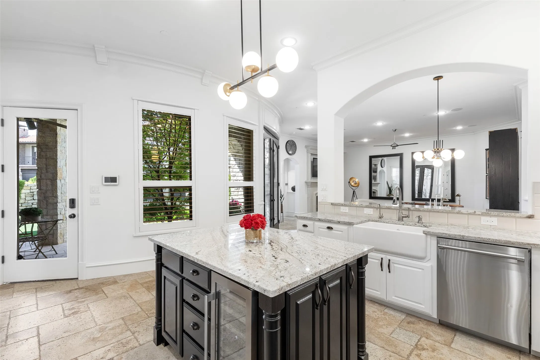 Single Family Residence For Sale in Collin County , 6800 Dalmatia Drive, Mc Kinney, Texas 75072, 4 Bedroom, 4 Bathroom, 2 Garage spaces, 3,071 Sqft, built in 2015, mls#21375487, Real Estate Agent in Mc Kinney, Homes For Sale in Collin county, Homes For Sale in Mc Kinney, Realtor in Mc Kinney Texas, Real Estate Brokerage Independent Realty Texas, Luminita Cordes Realtor
