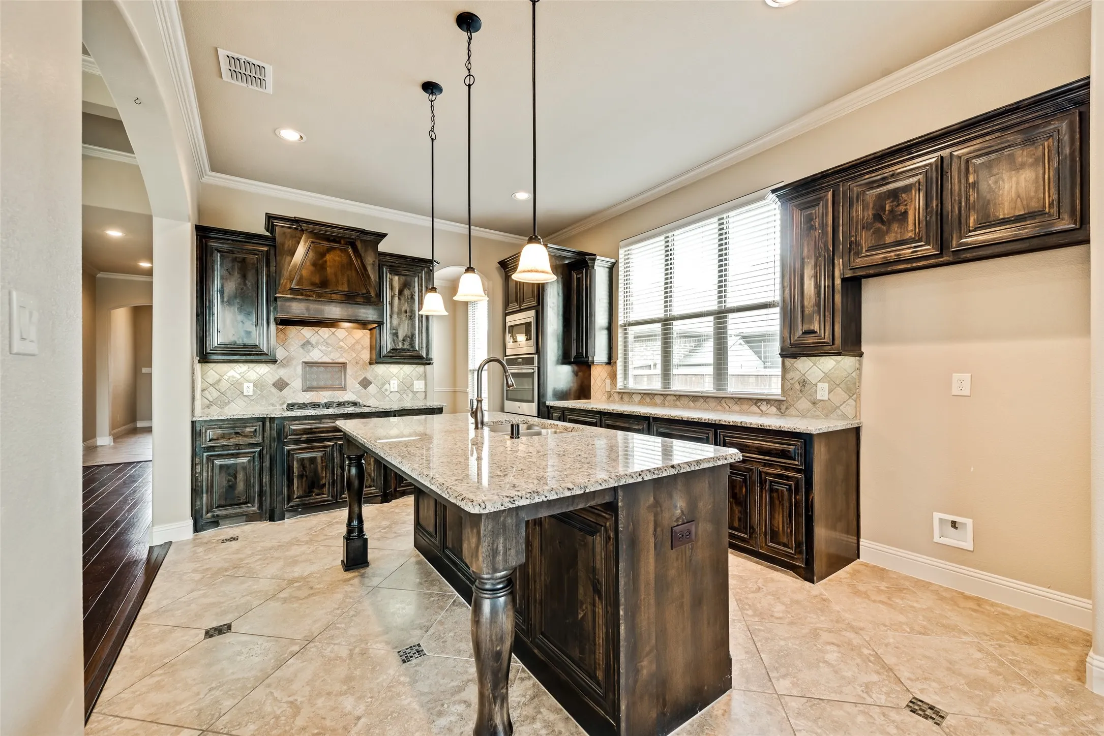 Single Family Residence For Rent in Rockwall County , 696 Dover Street, Fate, Texas 75189, 3 Bedroom, 2 Bathroom, 2 Garage spaces, 1,882 Sqft, built in 2013, mls#21379695, Real Estate Agent in Fate, Homes For Rent in Rockwall county, Homes For Rent in Fate, Realtor in Fate Texas, Real Estate Brokerage Independent Realty Texas, Luminita Cordes Realtor