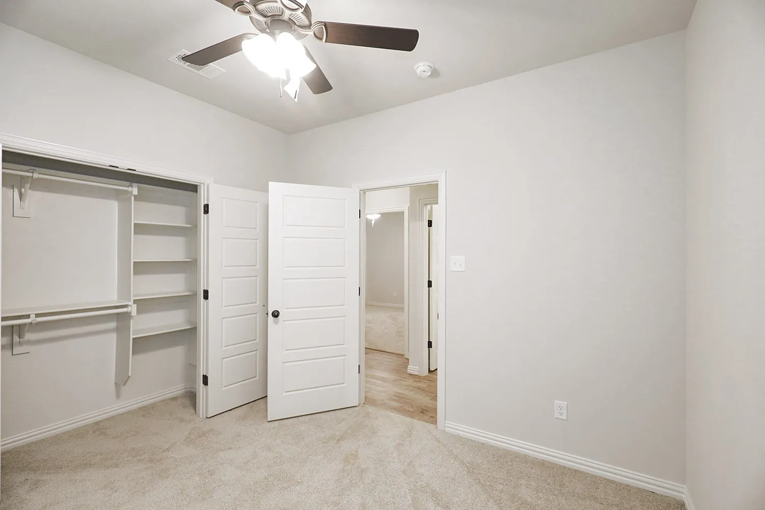 Townhouse For Rent in Parker County , 100 N Park Court 4, Springtown, Texas 76082, 3 Bedroom, 2 Bathroom, 1 Garage spaces, 1,348 Sqft, built in 2020, mls#21378293, Real Estate Agent in Springtown, Homes For Rent in Parker county, Homes For Rent in Springtown, Realtor in Springtown Texas, Real Estate Brokerage Independent Realty Texas, Luminita Cordes Realtor