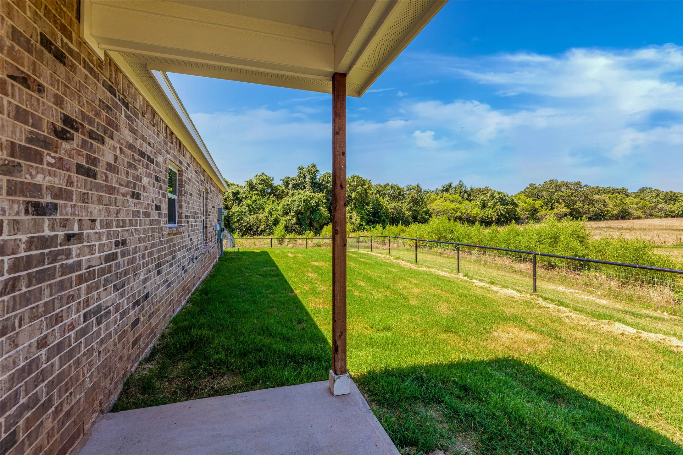 Townhouse For Rent in Parker County , 100 N Park Court 4, Springtown, Texas 76082, 3 Bedroom, 2 Bathroom, 1 Garage spaces, 1,348 Sqft, built in 2020, mls#21378293, Real Estate Agent in Springtown, Homes For Rent in Parker county, Homes For Rent in Springtown, Realtor in Springtown Texas, Real Estate Brokerage Independent Realty Texas, Luminita Cordes Realtor