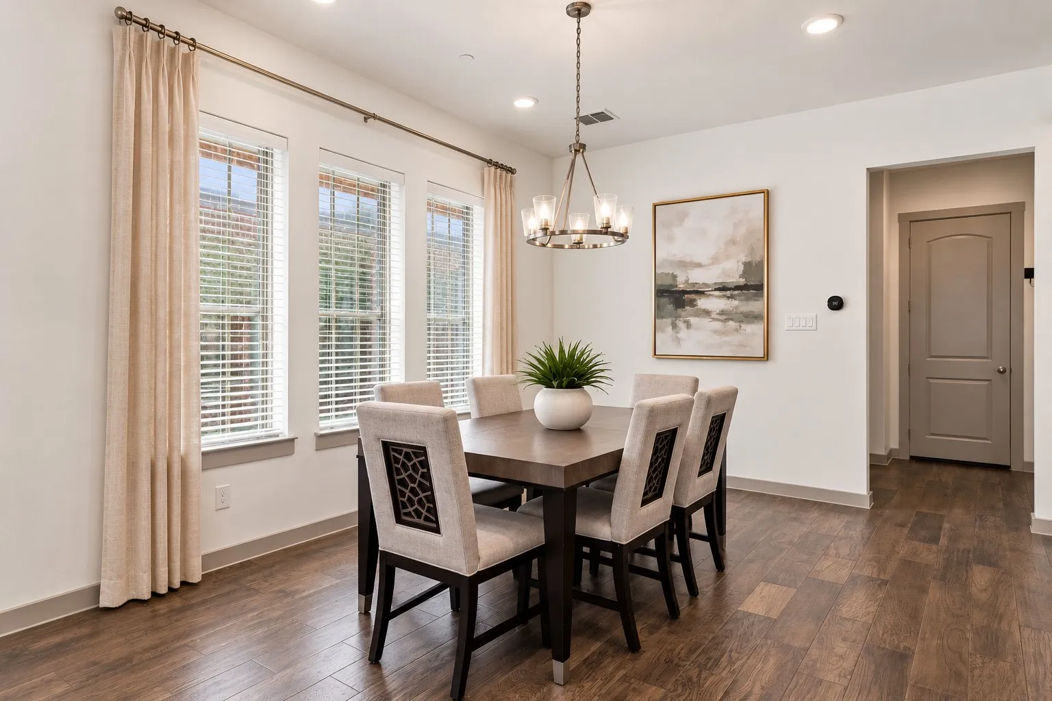 Single Family Residence For Sale in Denton County , 4865 Paddock Trail, Carrollton, Texas 75010, 3 Bedroom, 3 Bathroom, 2 Garage spaces, 2,259 Sqft, built in 2018, mls#21379693, Real Estate Agent in Carrollton, Homes For Sale in Denton county, Homes For Sale in Carrollton, Realtor in Carrollton Texas, Real Estate Brokerage Independent Realty Texas, Luminita Cordes Realtor