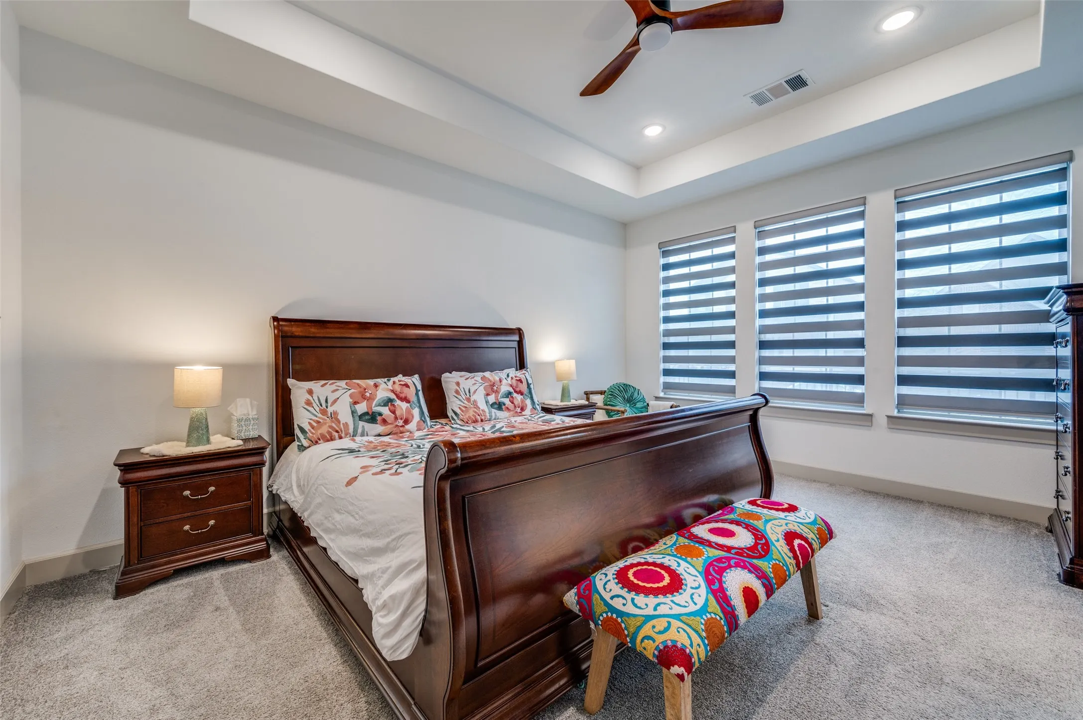 Single Family Residence For Sale in Collin County , 12995 Yale Court, Frisco, Texas 75035, 4 Bedroom, 4 Bathroom, 2 Garage spaces, 3,390 Sqft, built in 2019, mls#21377248, Real Estate Agent in Frisco, Homes For Sale in Collin county, Homes For Sale in Frisco, Realtor in Frisco Texas, Real Estate Brokerage Independent Realty Texas, Luminita Cordes Realtor