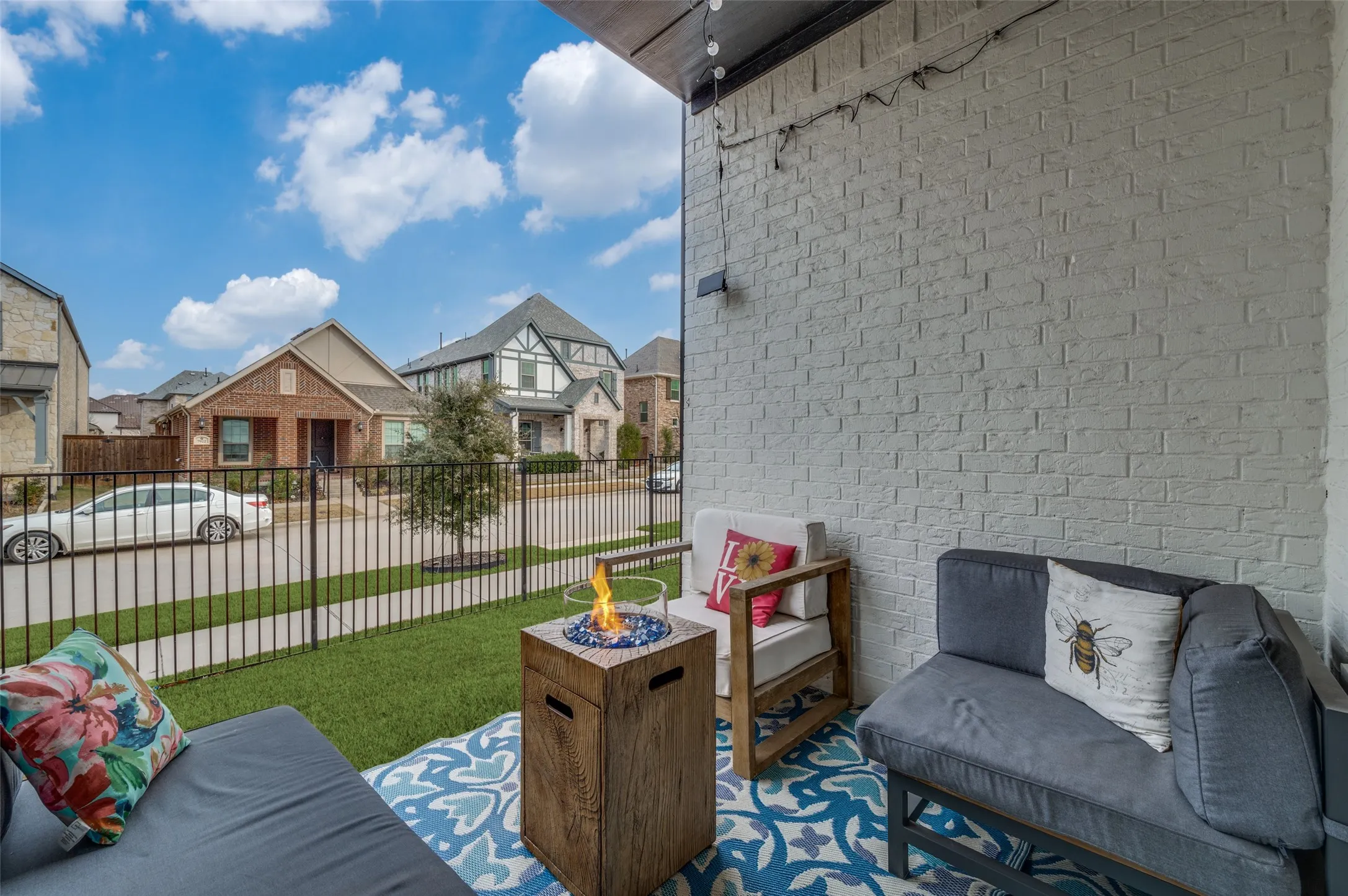 Single Family Residence For Sale in Collin County , 12995 Yale Court, Frisco, Texas 75035, 4 Bedroom, 4 Bathroom, 2 Garage spaces, 3,390 Sqft, built in 2019, mls#21377248, Real Estate Agent in Frisco, Homes For Sale in Collin county, Homes For Sale in Frisco, Realtor in Frisco Texas, Real Estate Brokerage Independent Realty Texas, Luminita Cordes Realtor
