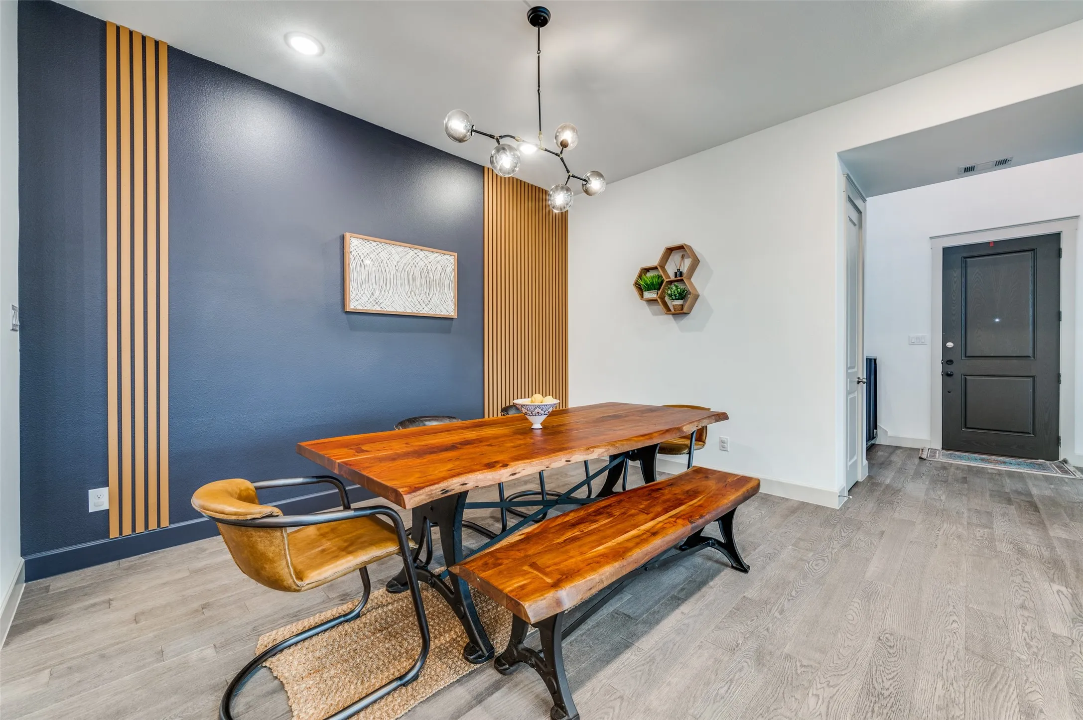 Single Family Residence For Sale in Collin County , 12995 Yale Court, Frisco, Texas 75035, 4 Bedroom, 4 Bathroom, 2 Garage spaces, 3,390 Sqft, built in 2019, mls#21377248, Real Estate Agent in Frisco, Homes For Sale in Collin county, Homes For Sale in Frisco, Realtor in Frisco Texas, Real Estate Brokerage Independent Realty Texas, Luminita Cordes Realtor
