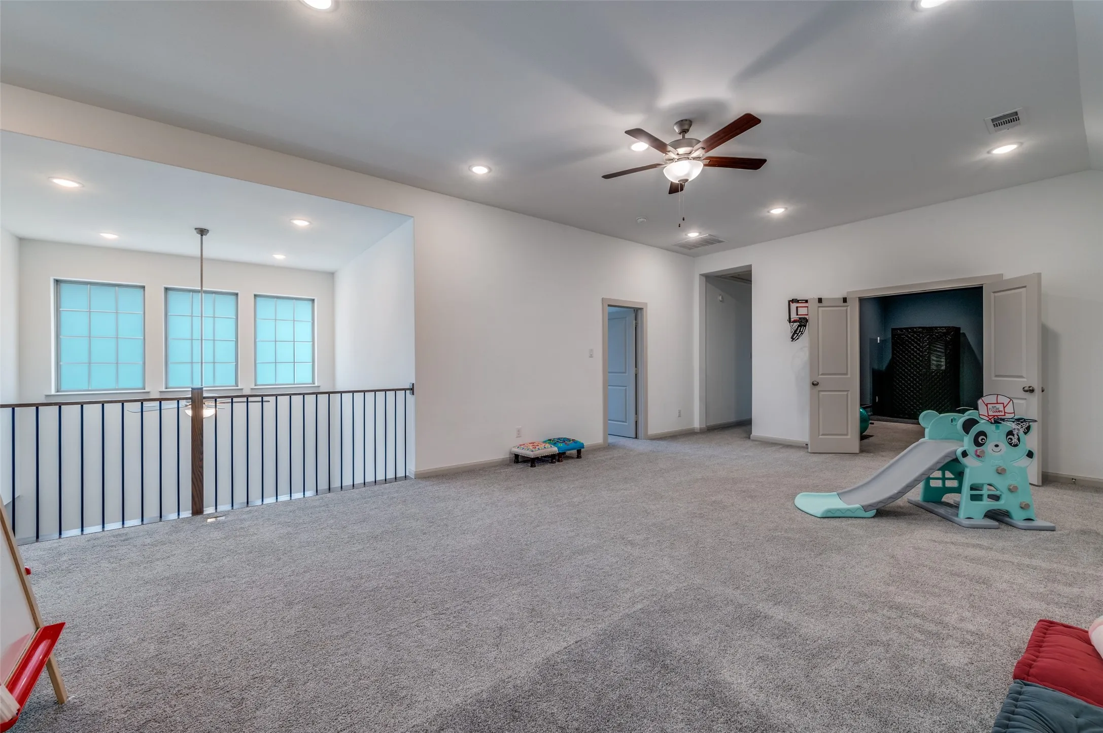 Single Family Residence For Sale in Collin County , 12995 Yale Court, Frisco, Texas 75035, 4 Bedroom, 4 Bathroom, 2 Garage spaces, 3,390 Sqft, built in 2019, mls#21377248, Real Estate Agent in Frisco, Homes For Sale in Collin county, Homes For Sale in Frisco, Realtor in Frisco Texas, Real Estate Brokerage Independent Realty Texas, Luminita Cordes Realtor