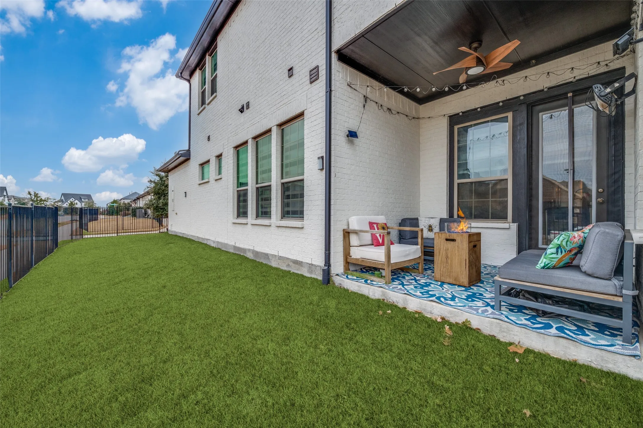 Single Family Residence For Sale in Collin County , 12995 Yale Court, Frisco, Texas 75035, 4 Bedroom, 4 Bathroom, 2 Garage spaces, 3,390 Sqft, built in 2019, mls#21377248, Real Estate Agent in Frisco, Homes For Sale in Collin county, Homes For Sale in Frisco, Realtor in Frisco Texas, Real Estate Brokerage Independent Realty Texas, Luminita Cordes Realtor