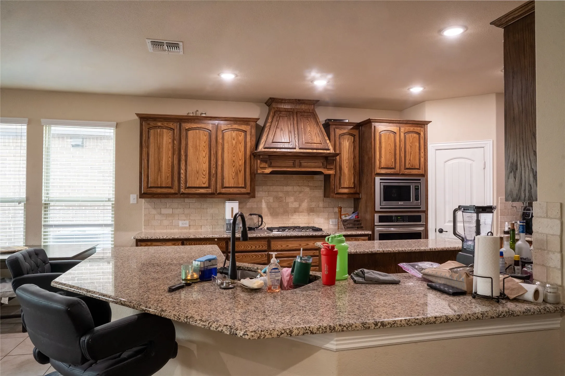 Single Family Residence For Sale in Collin County , 813 seymour Court, Mc Kinney, Texas 75071, 4 Bedroom, 4 Bathroom, 2 Garage spaces, 2,775 Sqft, built in 2017, mls#21379703, Real Estate Agent in Mc Kinney, Homes For Sale in Collin county, Homes For Sale in Mc Kinney, Realtor in Mc Kinney Texas, Real Estate Brokerage Independent Realty Texas, Luminita Cordes Realtor