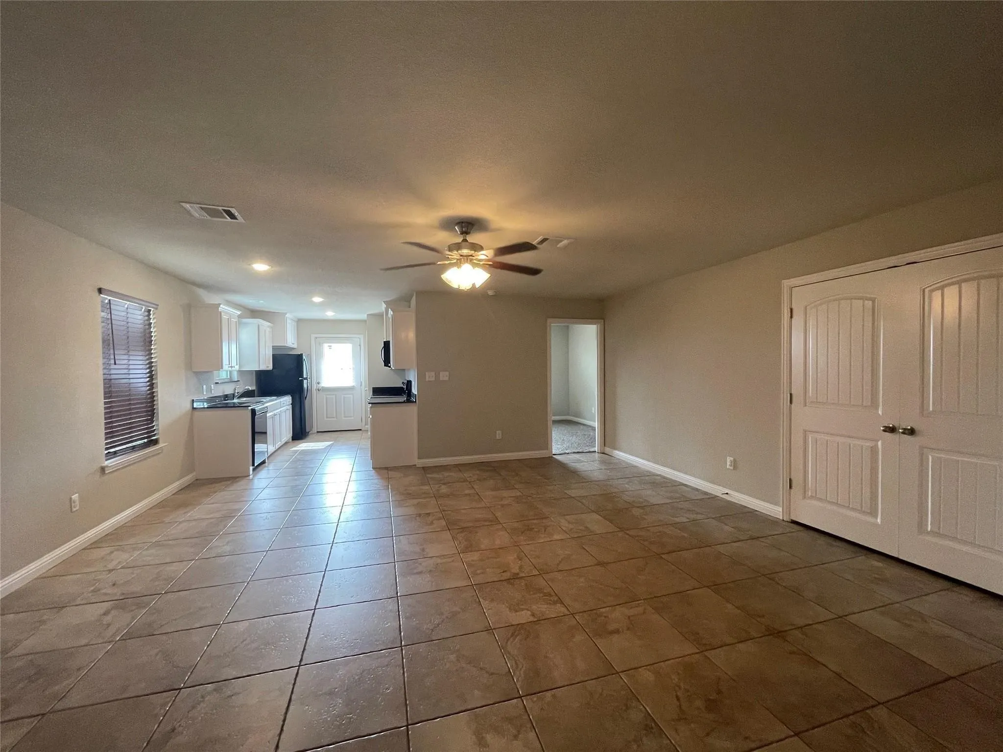 Duplex For Rent in Hood County , 3003 Weave Court, Granbury, Texas 76049, 3 Bedroom, 2 Bathroom, 2 Garage spaces, 1,514 Sqft, built in 2019, mls#21379706, Real Estate Agent in Granbury, Homes For Rent in Hood county, Homes For Rent in Granbury, Realtor in Granbury Texas, Real Estate Brokerage Independent Realty Texas, Luminita Cordes Realtor