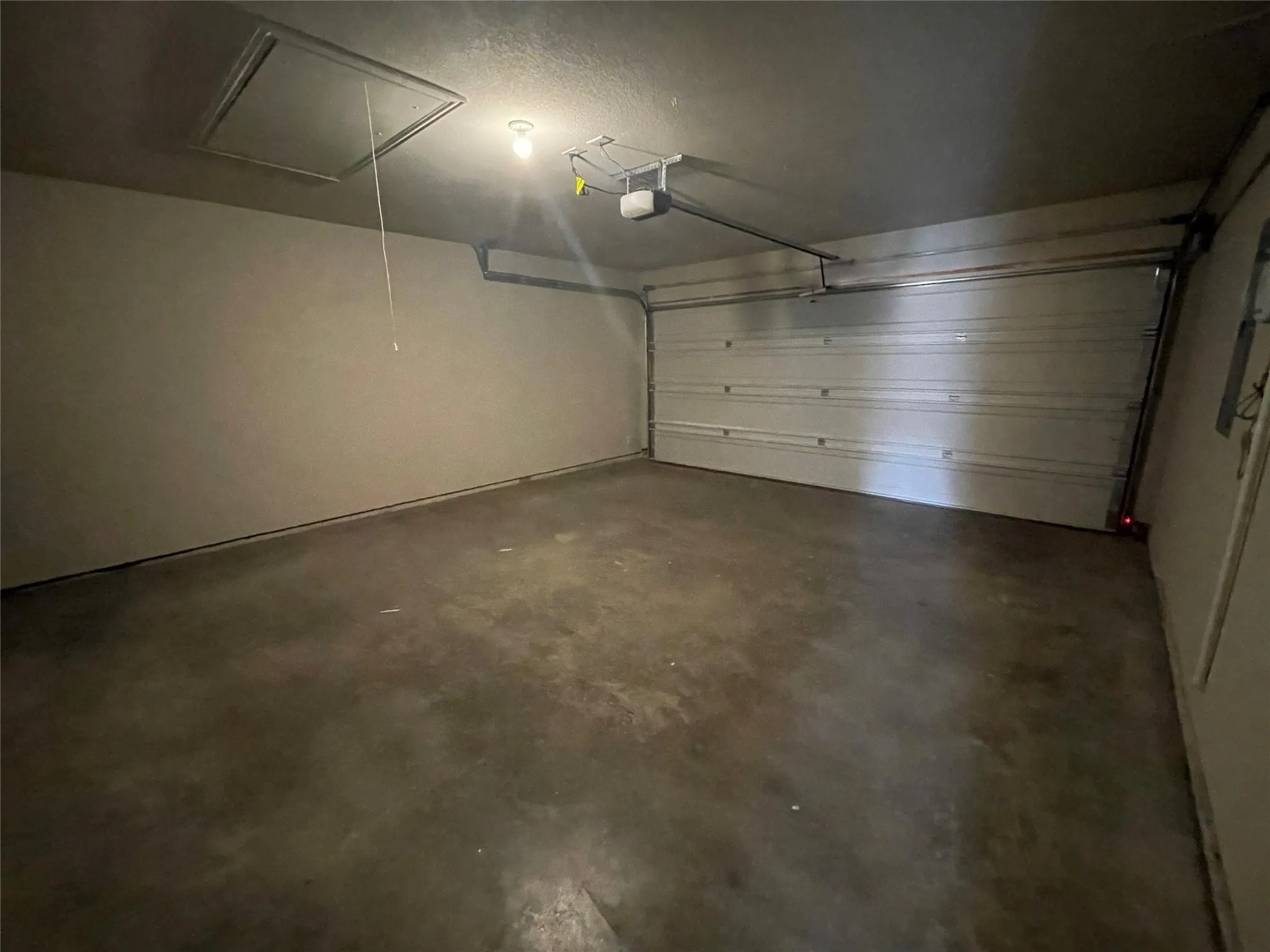 Duplex For Rent in Hood County , 3003 Weave Court, Granbury, Texas 76049, 3 Bedroom, 2 Bathroom, 2 Garage spaces, 1,514 Sqft, built in 2019, mls#21379706, Real Estate Agent in Granbury, Homes For Rent in Hood county, Homes For Rent in Granbury, Realtor in Granbury Texas, Real Estate Brokerage Independent Realty Texas, Luminita Cordes Realtor