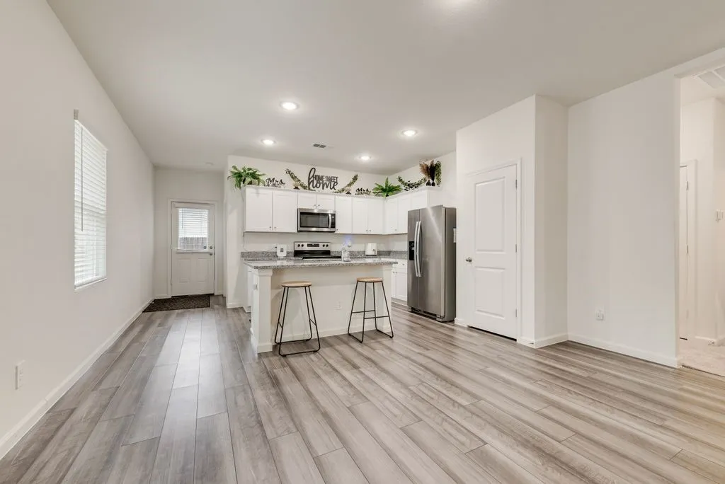 Single Family Residence For Sale in Kaufman County , 6416 Bishop Drive, Forney, Texas 75126, 3 Bedroom, 2 Bathroom, 2 Garage spaces, 1,401 Sqft, built in 2022, mls#21379414, Real Estate Agent in Forney, Homes For Sale in Kaufman county, Homes For Sale in Forney, Realtor in Forney Texas, Real Estate Brokerage Independent Realty Texas, Luminita Cordes Realtor