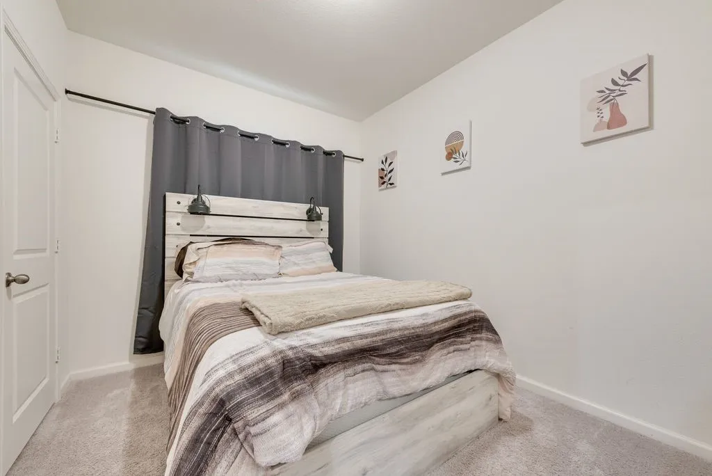 Single Family Residence For Sale in Kaufman County , 6416 Bishop Drive, Forney, Texas 75126, 3 Bedroom, 2 Bathroom, 2 Garage spaces, 1,401 Sqft, built in 2022, mls#21379414, Real Estate Agent in Forney, Homes For Sale in Kaufman county, Homes For Sale in Forney, Realtor in Forney Texas, Real Estate Brokerage Independent Realty Texas, Luminita Cordes Realtor