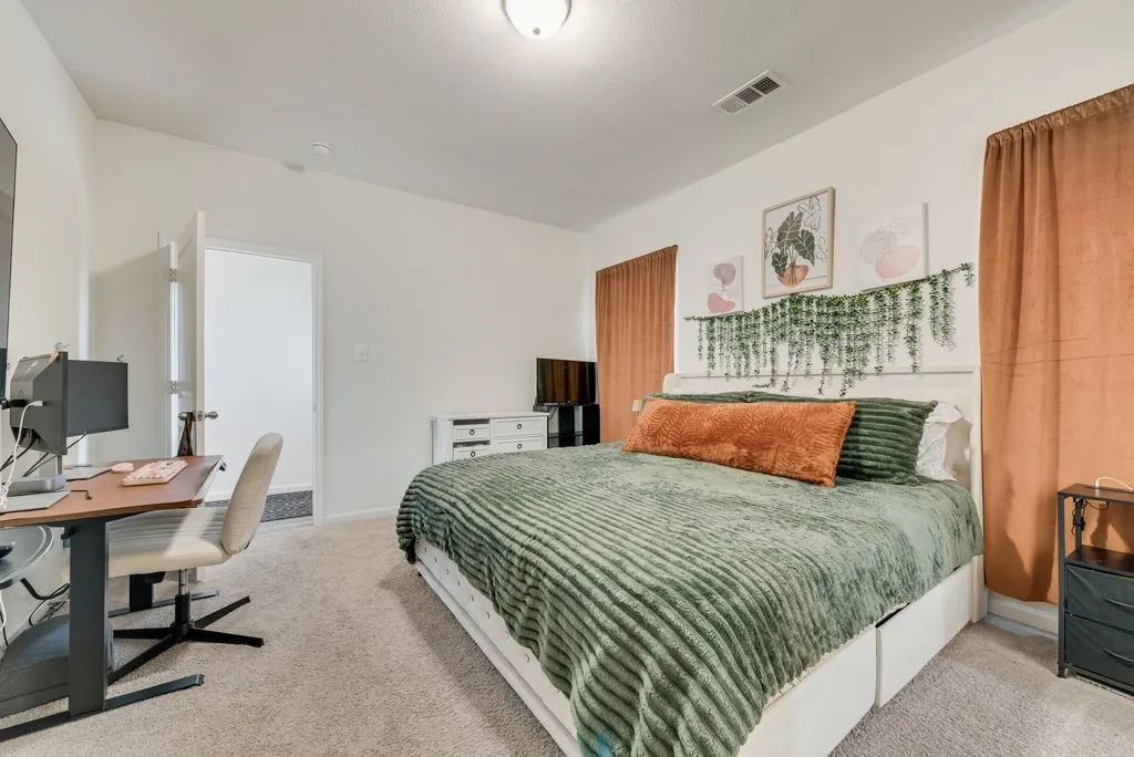 Single Family Residence For Sale in Kaufman County , 6416 Bishop Drive, Forney, Texas 75126, 3 Bedroom, 2 Bathroom, 2 Garage spaces, 1,401 Sqft, built in 2022, mls#21379414, Real Estate Agent in Forney, Homes For Sale in Kaufman county, Homes For Sale in Forney, Realtor in Forney Texas, Real Estate Brokerage Independent Realty Texas, Luminita Cordes Realtor