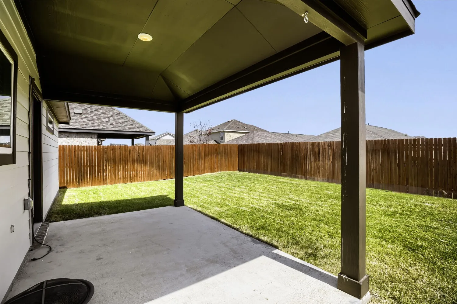Single Family Residence For Rent in Kaufman County , 1368 Cider Street, Forney, Texas 75126, 4 Bedroom, 4 Bathroom, 2 Garage spaces, 2,130 Sqft, built in 2024, mls#21379707, Real Estate Agent in Forney, Homes For Rent in Kaufman county, Homes For Rent in Forney, Realtor in Forney Texas, Real Estate Brokerage Independent Realty Texas, Luminita Cordes Realtor