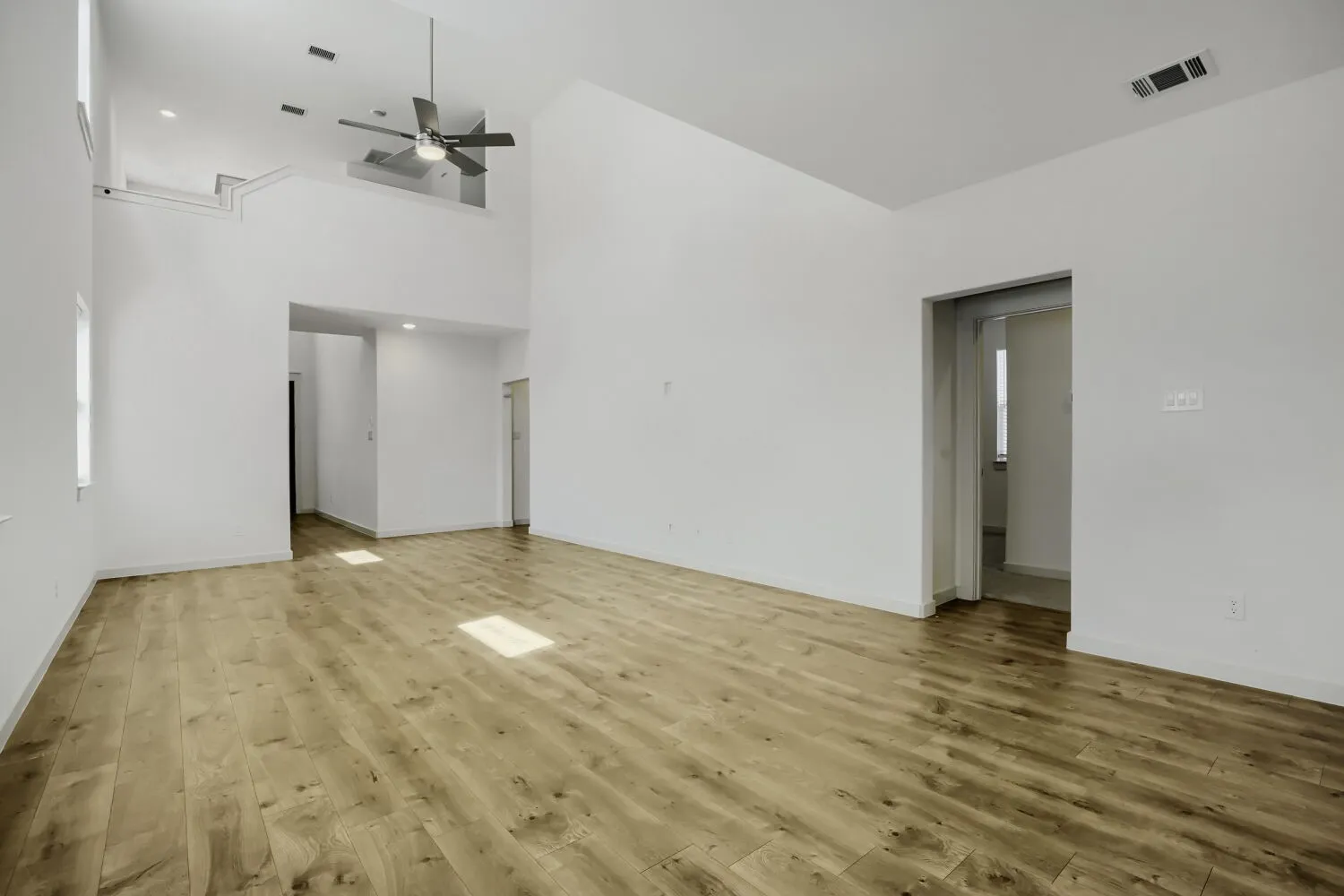 Single Family Residence For Rent in Kaufman County , 1368 Cider Street, Forney, Texas 75126, 4 Bedroom, 4 Bathroom, 2 Garage spaces, 2,130 Sqft, built in 2024, mls#21379707, Real Estate Agent in Forney, Homes For Rent in Kaufman county, Homes For Rent in Forney, Realtor in Forney Texas, Real Estate Brokerage Independent Realty Texas, Luminita Cordes Realtor