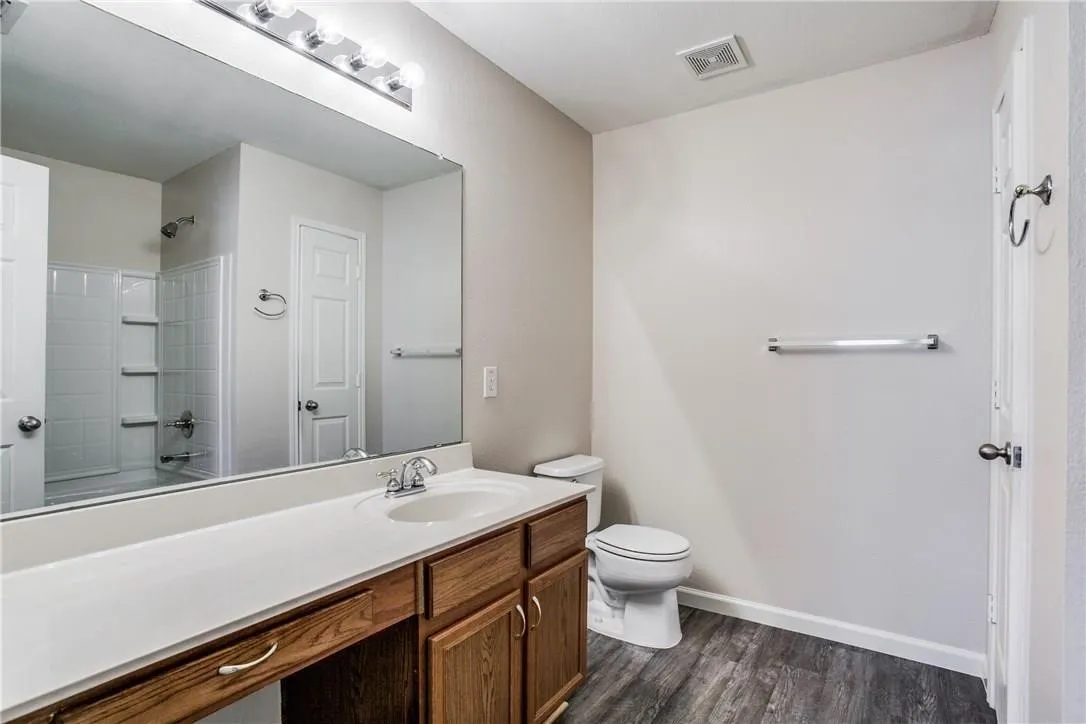 Single Family Residence For Rent in Dallas County , 14816 S Spring Ridge Circle, Balch Springs, Texas 75180, 3 Bedroom, 2 Bathroom, 2 Garage spaces, 2,039 Sqft, built in 2005, mls#21379710, Real Estate Agent in Balch Springs, Homes For Rent in Dallas county, Homes For Rent in Balch Springs, Realtor in Balch Springs Texas, Real Estate Brokerage Independent Realty Texas, Luminita Cordes Realtor
