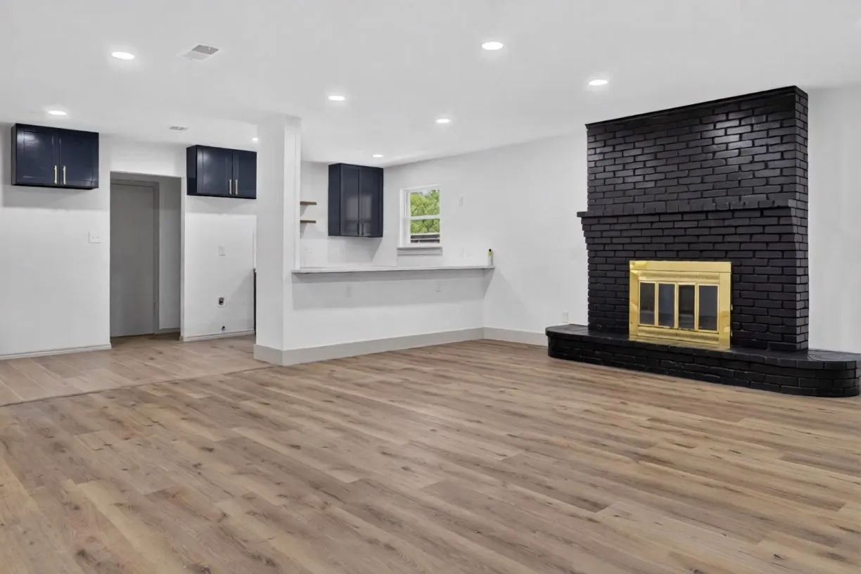 Single Family Residence For Sale in Dallas County , 3811 Ovid Avenue, Dallas, Texas 75224, 4 Bedroom, 2 Bathroom, 1 Garage spaces, 2,121 Sqft, built in 1961, mls#21374611, Real Estate Agent in Dallas, Homes For Sale in Dallas county, Homes For Sale in Dallas, Realtor in Dallas Texas, Real Estate Brokerage Independent Realty Texas, Luminita Cordes Realtor
