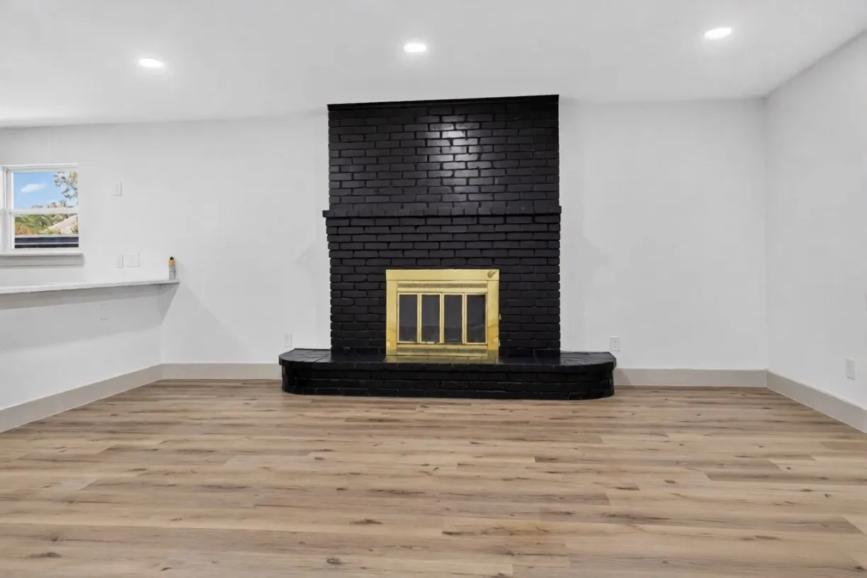 Single Family Residence For Sale in Dallas County , 3811 Ovid Avenue, Dallas, Texas 75224, 4 Bedroom, 2 Bathroom, 1 Garage spaces, 2,121 Sqft, built in 1961, mls#21374611, Real Estate Agent in Dallas, Homes For Sale in Dallas county, Homes For Sale in Dallas, Realtor in Dallas Texas, Real Estate Brokerage Independent Realty Texas, Luminita Cordes Realtor