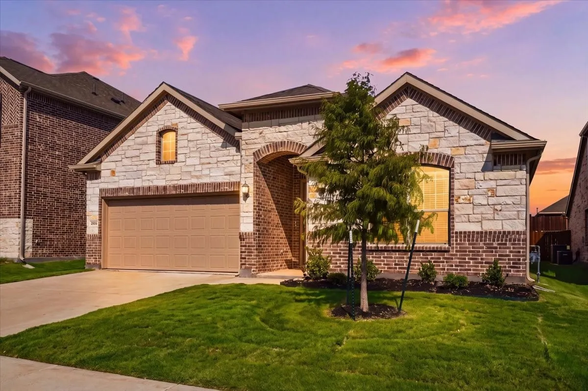 Single Family Residence For Sale in Denton County , 2109 Esher Drive, Little Elm, Texas 75068, 4 Bedroom, 3 Bathroom, 2 Garage spaces, 2,175 Sqft, built in 2024, mls#21374572, Real Estate Agent in Little Elm, Homes For Sale in Denton county, Homes For Sale in Little Elm, Realtor in Little Elm Texas, Real Estate Brokerage Independent Realty Texas, Luminita Cordes Realtor