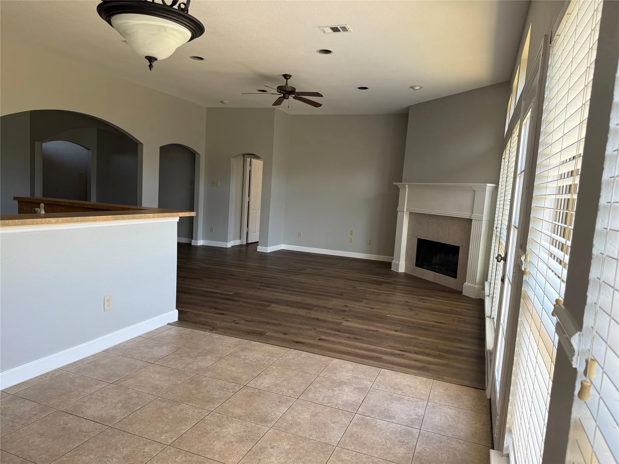 Single Family Residence For Rent in Collin County , 12301 Cajun Drive, Frisco, Texas 75035, 3 Bedroom, 2 Bathroom, 2 Garage spaces, 2,079 Sqft, built in 2001, mls#21379712, Real Estate Agent in Frisco, Homes For Rent in Collin county, Homes For Rent in Frisco, Realtor in Frisco Texas, Real Estate Brokerage Independent Realty Texas, Luminita Cordes Realtor