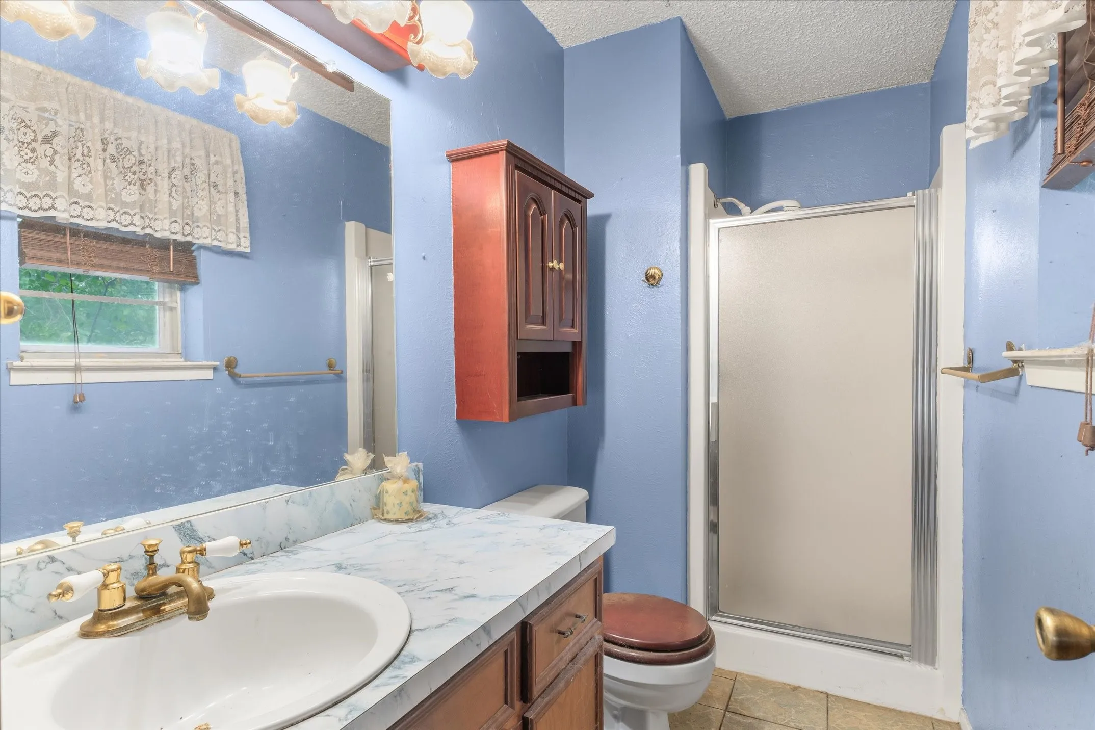 Single Family Residence For Sale in Van Zandt County , 259 Vz County Road 3406, Wills Point, Texas 75169, 2 Bedroom, 2 Bathroom, Garage spaces, 1,362 Sqft, built in 1979, mls#21378641, Real Estate Agent in Wills Point, Homes For Sale in Van Zandt county, Homes For Sale in Wills Point, Realtor in Wills Point Texas, Real Estate Brokerage Independent Realty Texas, Luminita Cordes Realtor