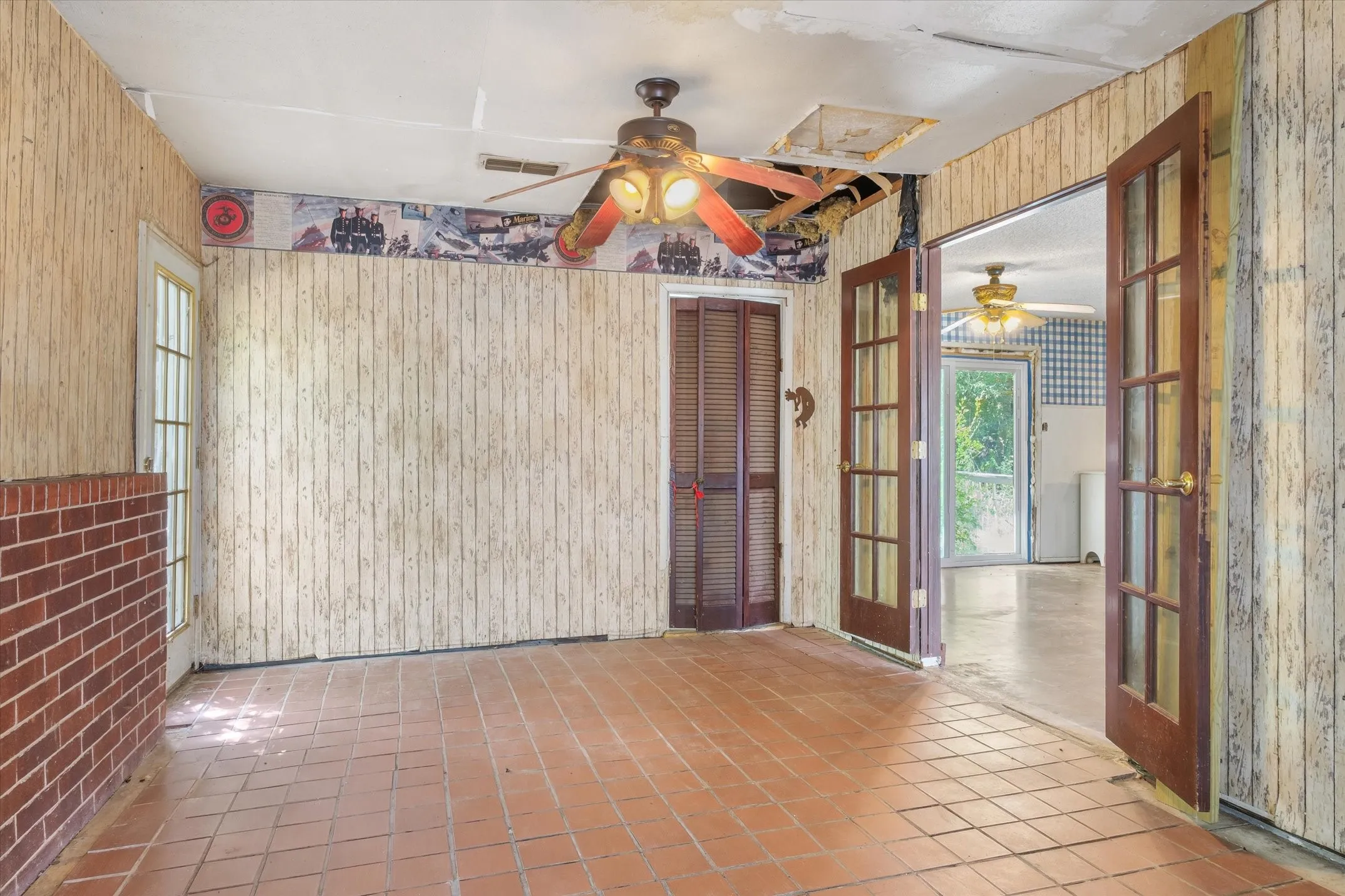 Single Family Residence For Sale in Van Zandt County , 259 Vz County Road 3406, Wills Point, Texas 75169, 2 Bedroom, 2 Bathroom, Garage spaces, 1,362 Sqft, built in 1979, mls#21378641, Real Estate Agent in Wills Point, Homes For Sale in Van Zandt county, Homes For Sale in Wills Point, Realtor in Wills Point Texas, Real Estate Brokerage Independent Realty Texas, Luminita Cordes Realtor